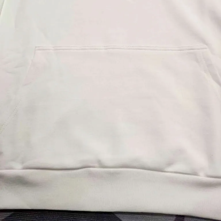 The top version of Balenciaga SS24 Coke Logo blur printed hooded sweatshirt. Loose fit. Same style for men and women. 440g double-ply large terry fabric dyed in the same vat. The fabric can weigh up to 460g. It feels very comfortable. The latest brick cabinets in autumn and winter are in sync. Fashionable and individual. A super versatile and good-looking sweatshirt. Very suitable for both men and women. A must-have style. Hang tag. Collar label. Washed wheat. Complete with three labels. Packaging Sydney paper. [1:1 original creation with high control of details] Fabric: 440g double-strand large terry Color: Black White Size: XS-L P:430 Color: Black White Size: XS S M L Style number: 2478#