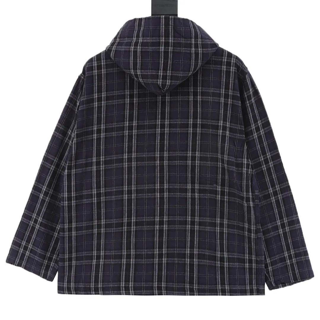 🅿️580 Balenciaga/Balenciaga BLCG 25FW blue plaid appliqué suit jacket Light luxury A must-have item for daily commuting for men and women Correct version Welcome to compare Detailed features · Custom-developed plaid flannel fabric · OS silhouette design · Infrared laser alignment cutting process All alignment · Side diagonal pockets Hooded design · Customized molded hardware zippers Double puller design · Tajima high-speed embroidery machine 200,000 appliqués · Washing process to enhance the feel · Diagonal pockets on the side of trousers · Pockets decorated with embroidery · Original main mark washed tag packaging Color: Picture color Size: 46-52