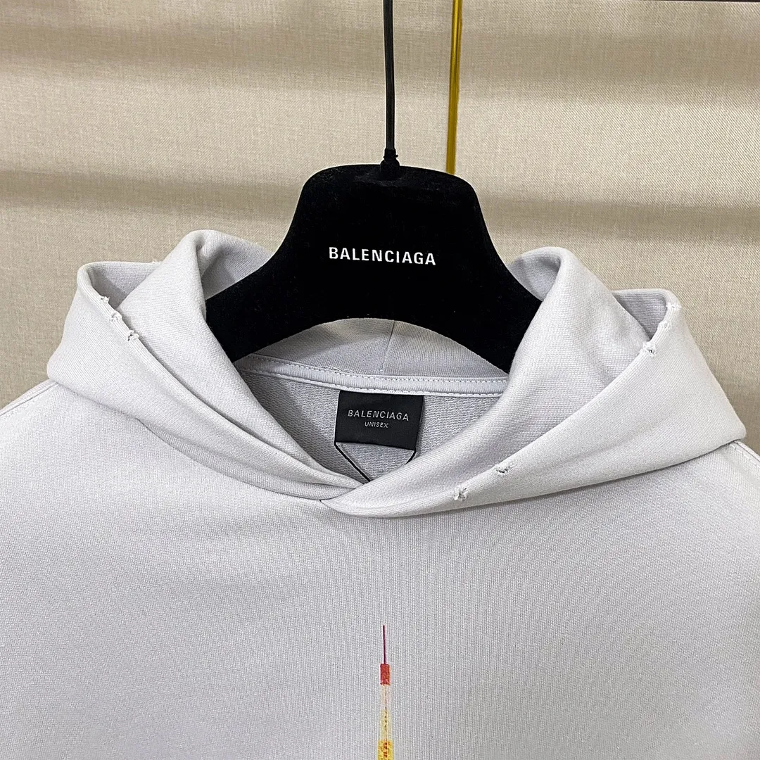 🅿️310 7156# Actual photo top version [[BALENCIA*GA] official website quality Paris new Japanese Tokyo Tower series hooded sweatshirt OS version loose dropped shoulders Unisex style Fabric: 480g 100% cotton terry Davidson process: front and back digital printing garment wash worn distressed solid color Color: black blue off-white Size: XS S M L