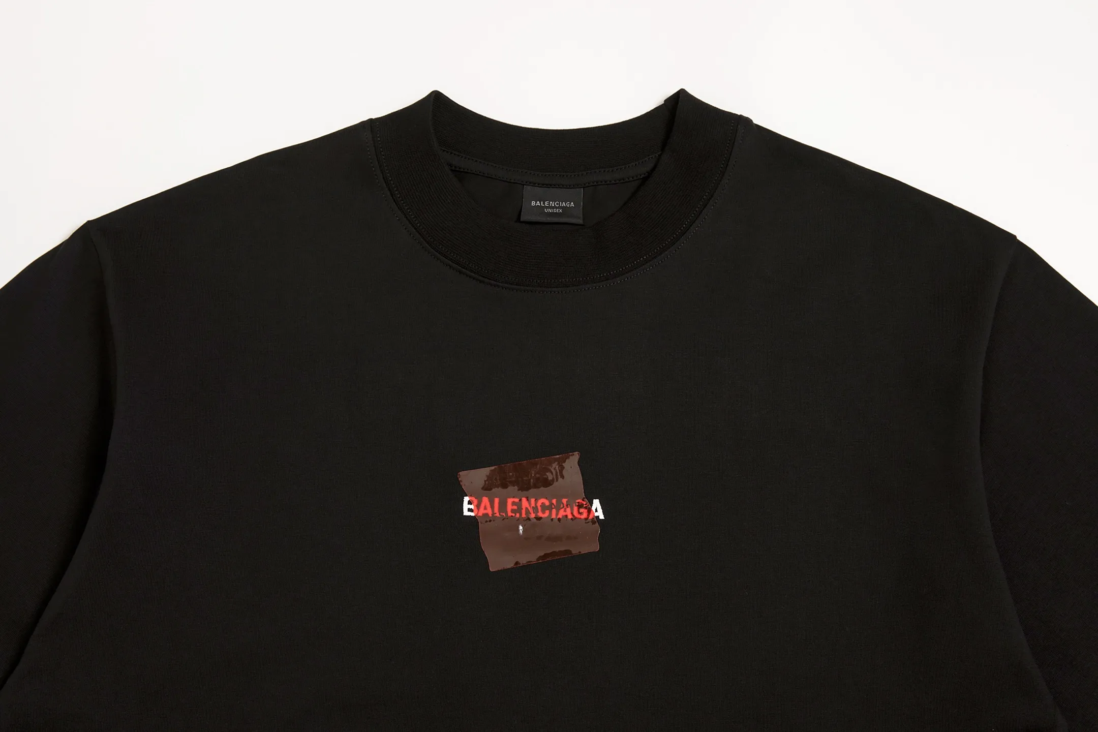 🅿️180 9201# Detailed picture Top version [[BALENCIA*GA] official website quality Paris new front and back letter embroidery tape taped short-sleeved T-shirt OS version Loose dropped shoulders Unisex style Fabric: 260g 100% cotton double yarn Technology: Front and back embroidery Front and back taping Garment wash Shaping Solid Color Color: Black White Blue Gray Size: XS S M L