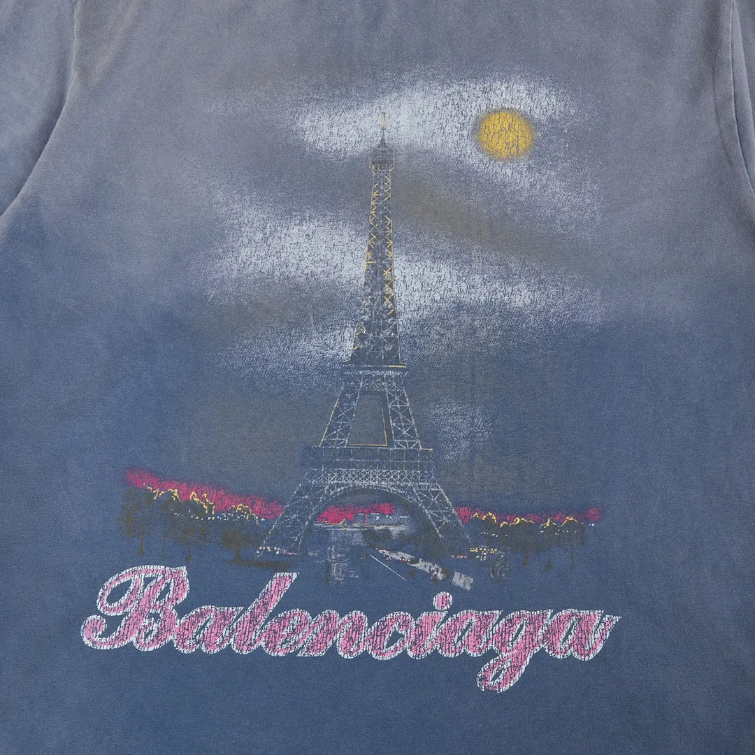 🅿️190 9108# Detailed picture Top version [[BALENCIA*GA] official website quality Paris new Eiffel Tower inkjet gradient short-sleeved T-shirt OS version Loose dropped shoulders Unisex style Fabric: 260g 100% cotton double yarn Technology: Front panel digital direct printing Garment wash Distressed Worn Shape Solid Color: Washed blue Pink Size: XS S M L
