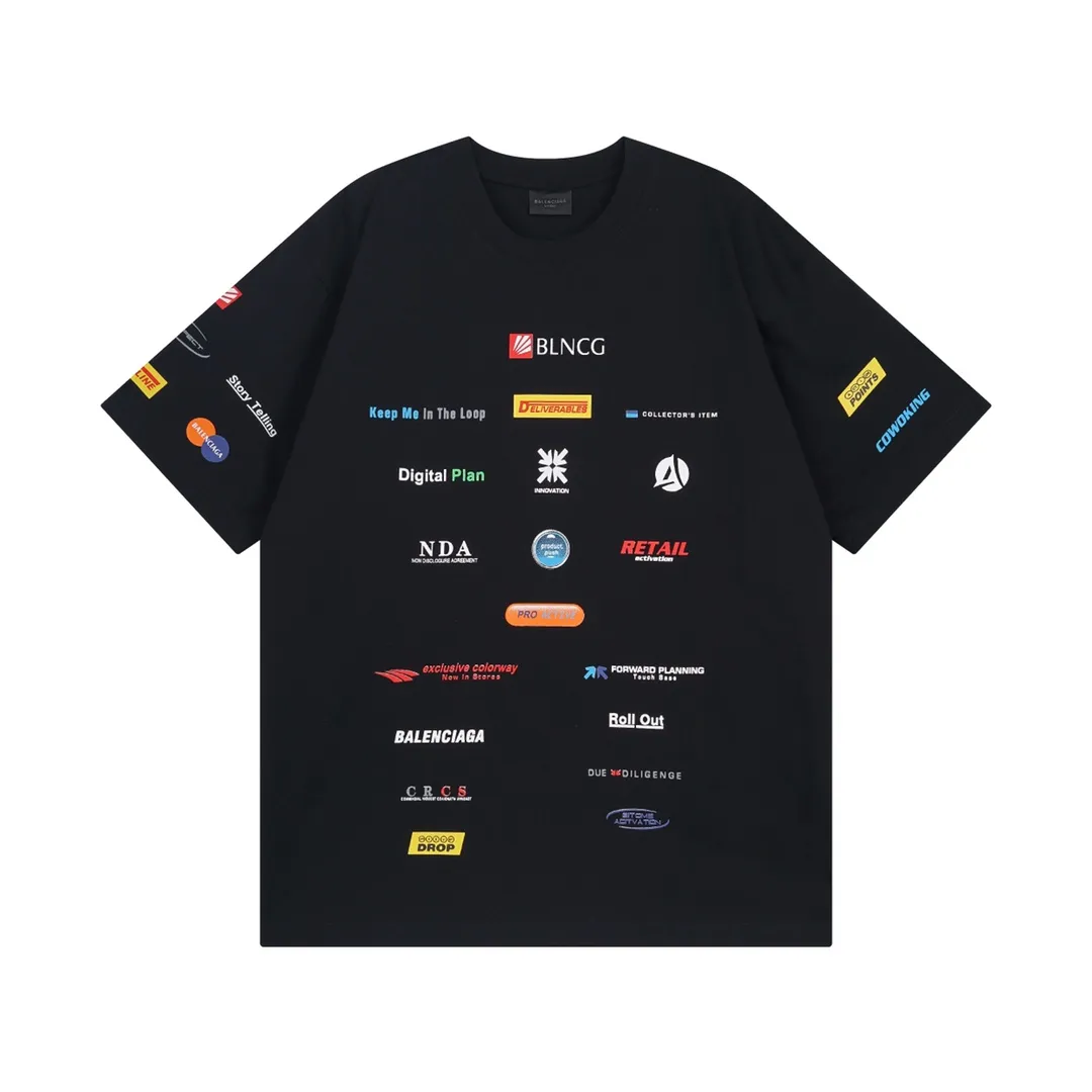 🅿️200 detailed pictures [Top version. Official website quality] BALENCI*GA/Paris. Multi-element trademark LOGO short-sleeved T-shirt 2024 new style. All pattern details, colors, Y boards are customized, and the brick cabinets are synchronized. Genuine products are developed at the first time, and you can print and compare! The fabric is made of Paris ZP custom-woven and dyed cotton double yarn. Weighing 260 grams, the cloth surface is clean. The cloth pattern is clear, soft and comfortable. The threads are dyed with no color difference. The printing uses environmentally friendly imported materials, the letters are clear and the effect is three-dimensional. The version adopts OS loose shoulder design. Same style for men and women. Code: BL223362 Color: black, white Size: XS to L