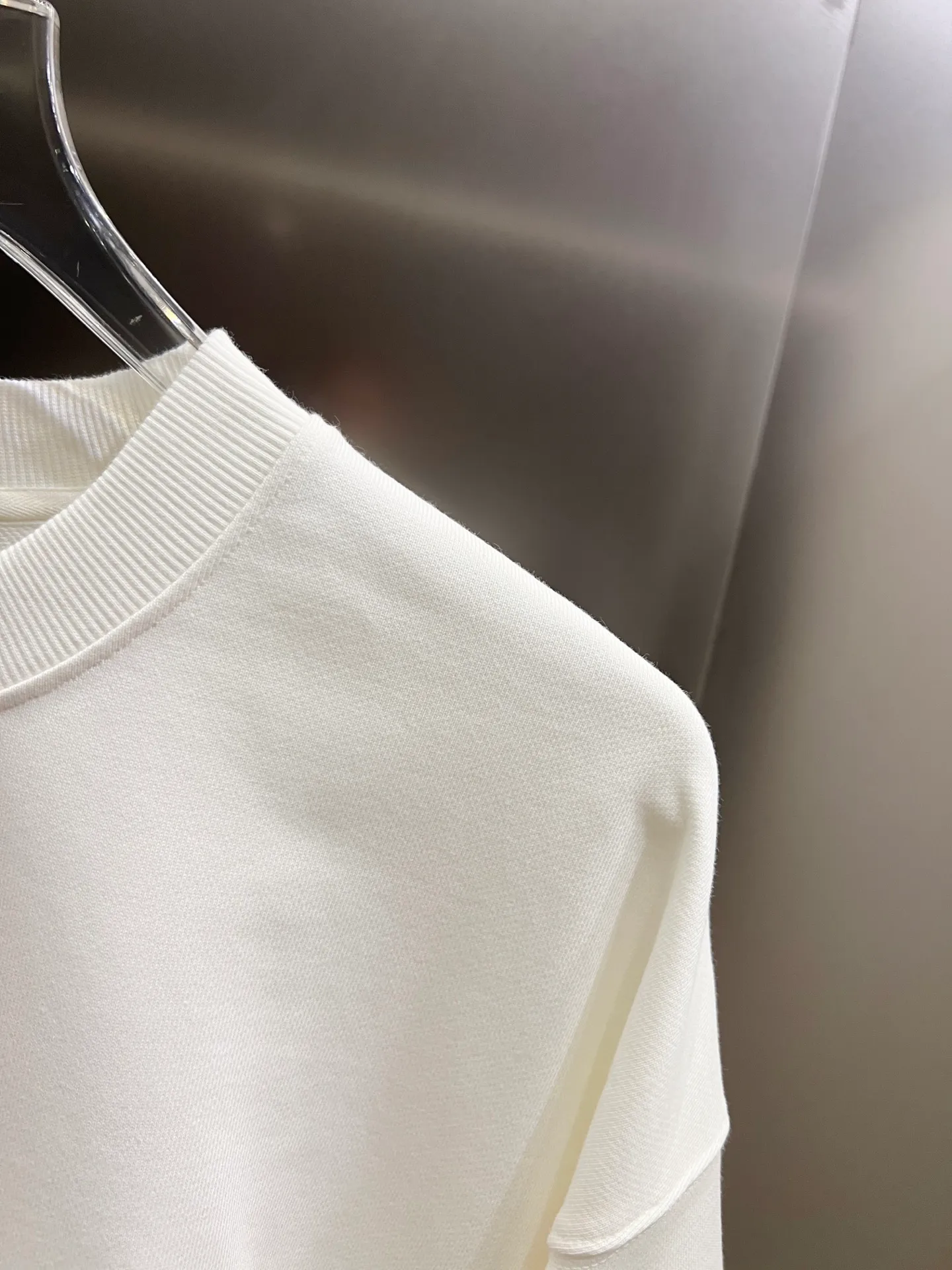 🅿️260 BAL Balenciaga 2025 Autumn and Winter New Style Round Neck Long Sleeve Sweater Classic Letter Foam Printing + Hot Silvering Process Uniform Loose Version for Men and Women S M L XL XXL Five Codes Color: Black White
