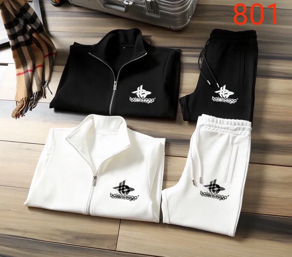 🅿️420 [BALENCIAGA] (Gospel for Fatty) hot-selling suit is coming. Focus on the original version of the official website. 2025 new hot-selling cardigan and sweatshirt suit. The original order is hard to buy🇭🇰. It is the meticulous work of top designers. It has a fitting and perfect upper body effect. All-natural high-quality Roman cotton 100%, close-fitting comfort, noble and elegant! Original hardware embodies elegance and nobility! Counter size: M-5XL (maximum wear up to 220 pounds)
