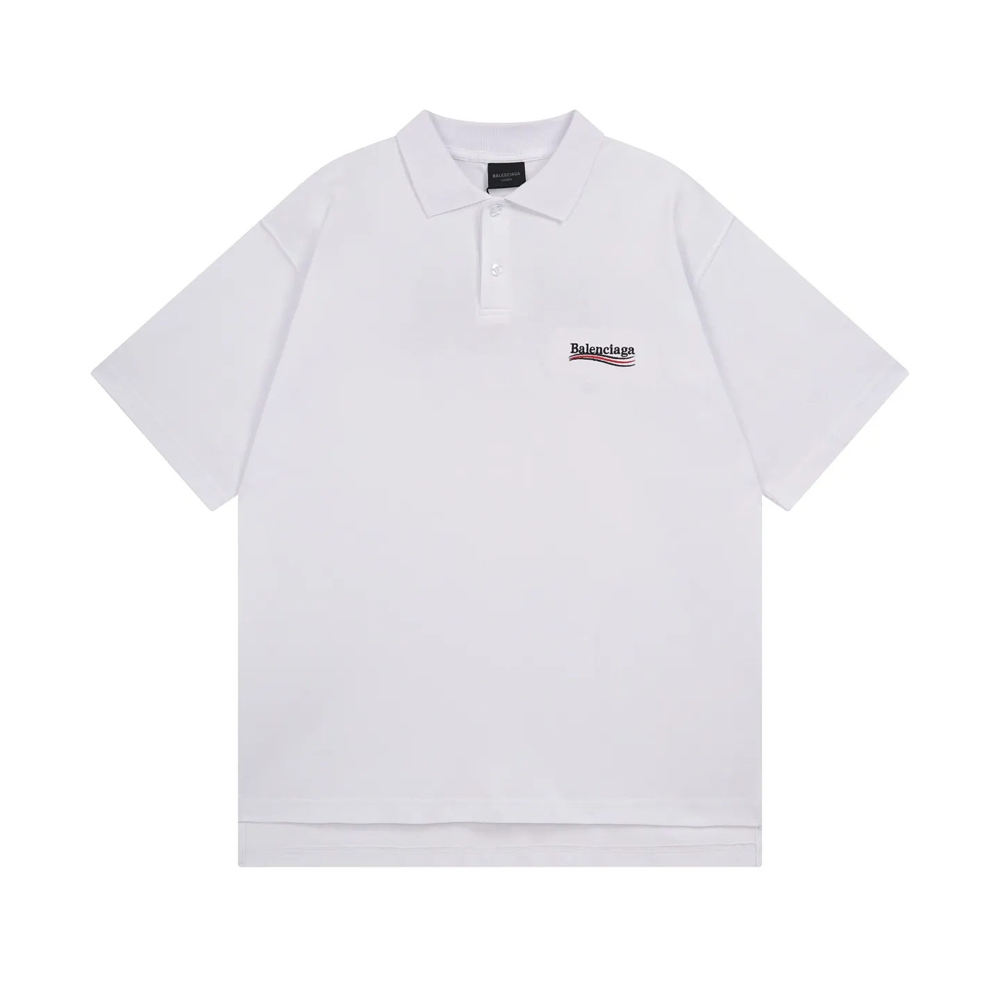 🅿️220 real photos [Top version. Official website quality] BALENCI*GA/Paris #2025 new front and back wave embroidered POLO shirt, front and back slit design, full of design, welcome to compare. The fabric is made of Paris ZP custom-woven and dyed cotton pique, weight 260 grams, clean cloth surface, clear cloth pattern, soft and comfortable. The threads are woven and dyed with no color difference. The embroidered LOGO is embroidered using imported Tajima embroidery machine. The effect is three-dimensional. Restore the brick cabinet, adopt OS loose shoulder style. Same style for men and women. Code: BL252207 Color: black, white Size: XS S M L