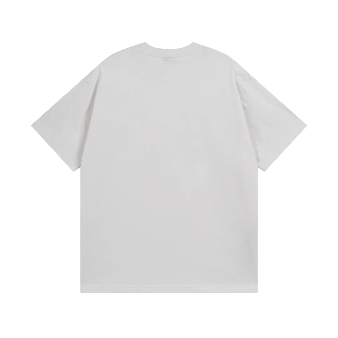 🅿️180 real photos [Top version. Official website quality] BALENCI*GA/Paris. SS24 latest model, LOOP SPORTS ICON printed short-sleeved T-shirt. Brick cabinet synchronization. Genuine product developed at the first time, happy to print and compare! The fabric is made of Paris ZP custom-woven and dyed cotton double yarn. Weighing 260 grams, the cloth surface is clean. The cloth pattern is clear, soft and comfortable. The threads are dyed with no color difference. The printing uses environmentally friendly imported materials. The letters are clear and the effect is three-dimensional. The version adopts OS loose shoulder design. Same style for men and women. Code: BL223605 Color: off-white, black Size: XS S M L
