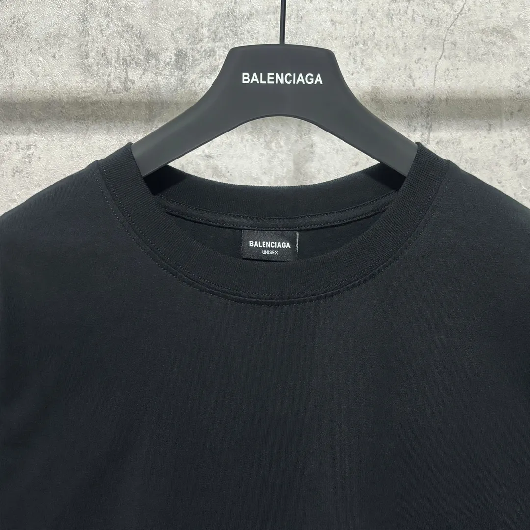 🅿️160 9105# Real shot top version [[BALENCIA*GA] official website quality Paris new classic letter back panel printed short-sleeved T-shirt OS version loose dropped shoulders Unisex fabric: 260g 100% cotton double yarn Process: back panel printing Garment wash Shape solid color Color: black white Size: XS S M L