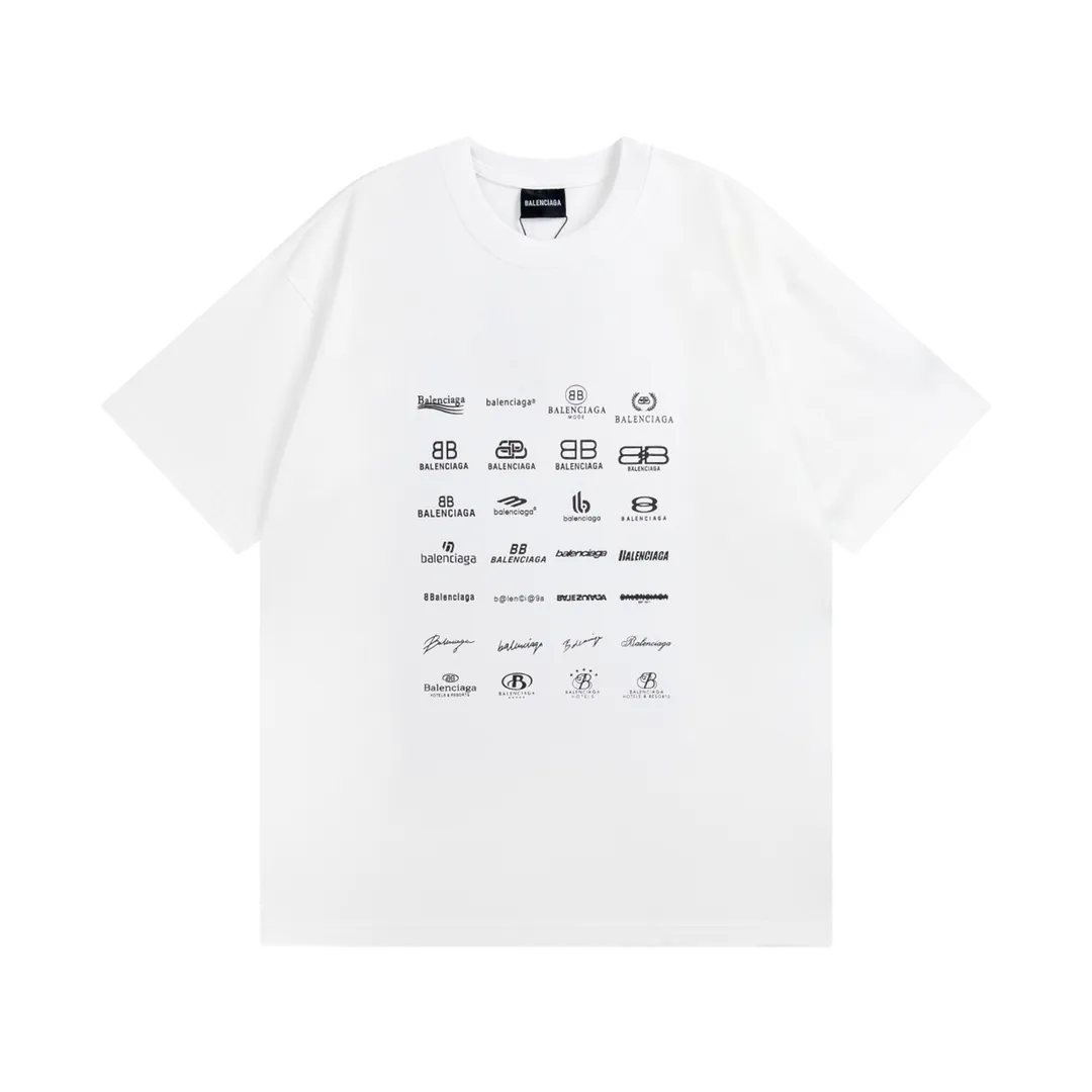 🅿️170 Detailed Picture [Top version. Official website quality] BALENCI*GA/Paris BALENCI*GA# 2023 spring and summer new style, printed with classic LOGO collection short-sleeved T-shirt. 2023 spring and summer new product. Brick cabinet synchronization. The fabric is made of Paris ZP custom-woven and dyed 100% cotton double yarn compact cotton. The weight is 260 grams. The cloth surface is clean. The cloth pattern is clear. Soft and comfortable. Good color fastness. Not easy to change color. The threads are woven and dyed with no color difference. The printing uses imported environmentally friendly rubber paddles, precision stencils, fine LOGO letters, clear letters, no burrs, and a three-dimensional effect. Restore brick cabinet. The version adopts OS loose shoulder version. Same style for men and women. Code: BL223071 Color: black, beige, pink, smoky gray, white. Size: XS to L