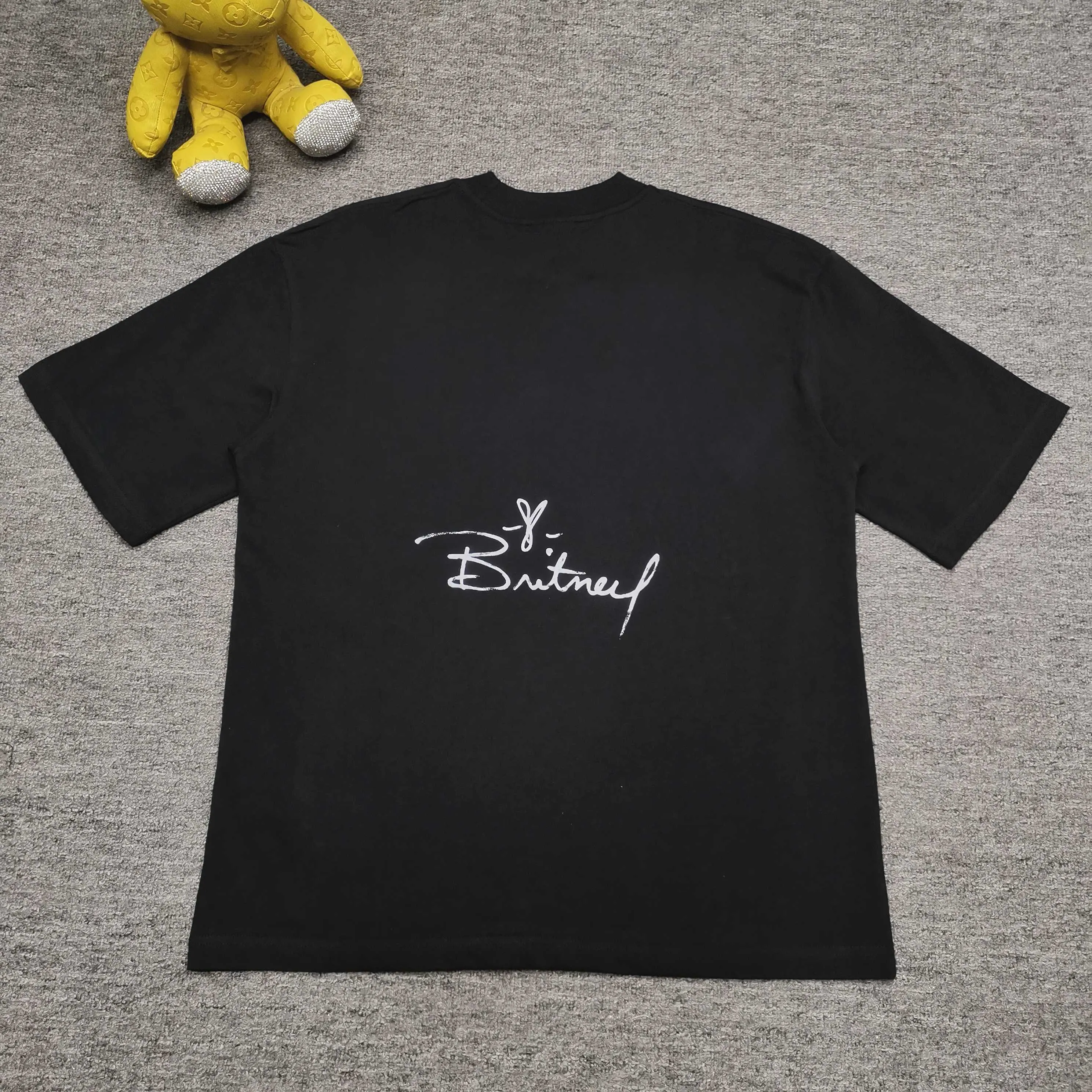 Balenciaga SS26 Britney Spears series art pattern water brick signature short-sleeved T-shirt, loose fit Color: Black Size: XS S M L P260