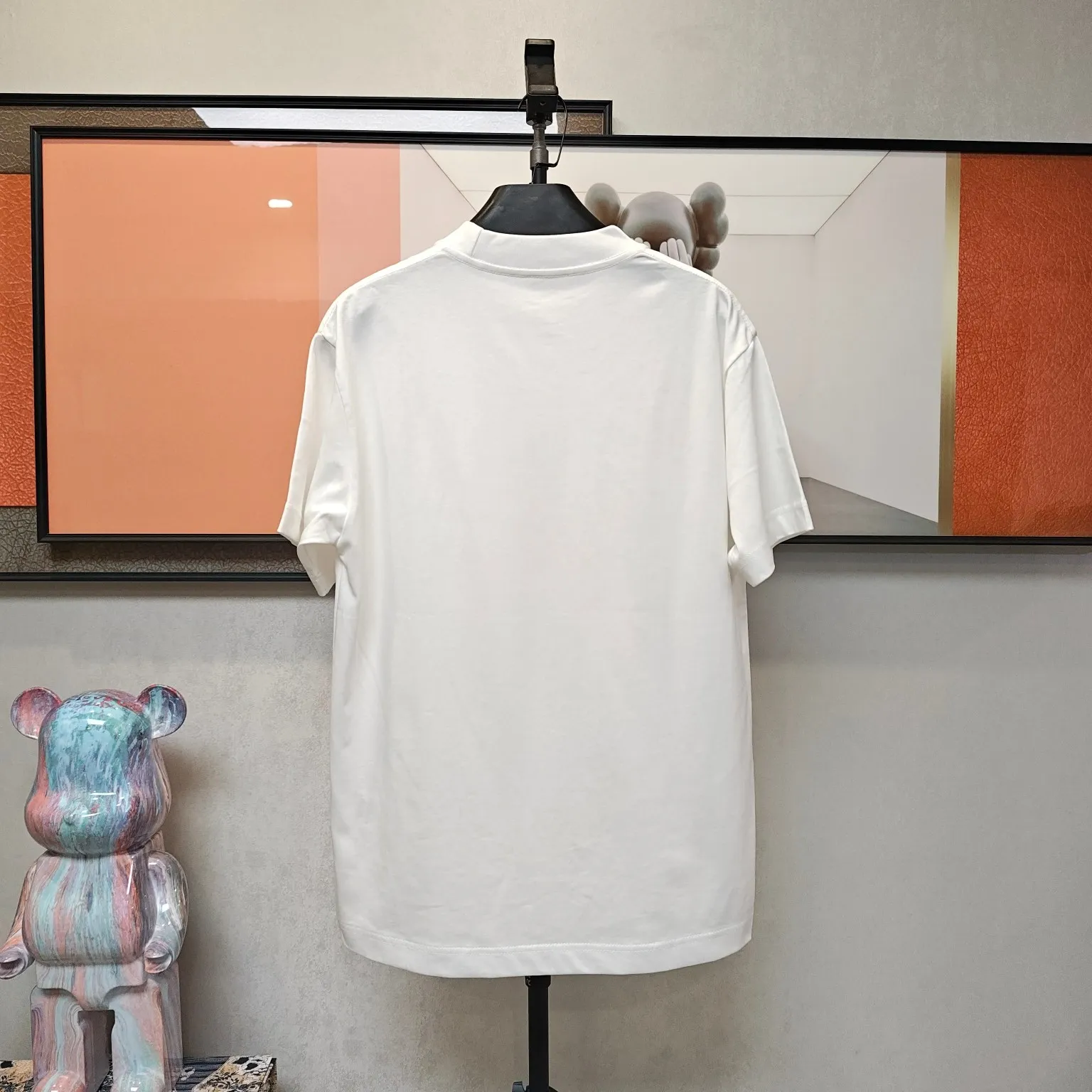 🅿️180 Balenciaga 🌟New summer style🎽made of pure cotton fabric, super soft and skin-friendly! High-grade hand-painted printing with logo, design embellishment, neat and detailed wiring inside, making the upper body fashionable! High-end and versatile model, the quality is visible! Size: S-XXL Color: black, white