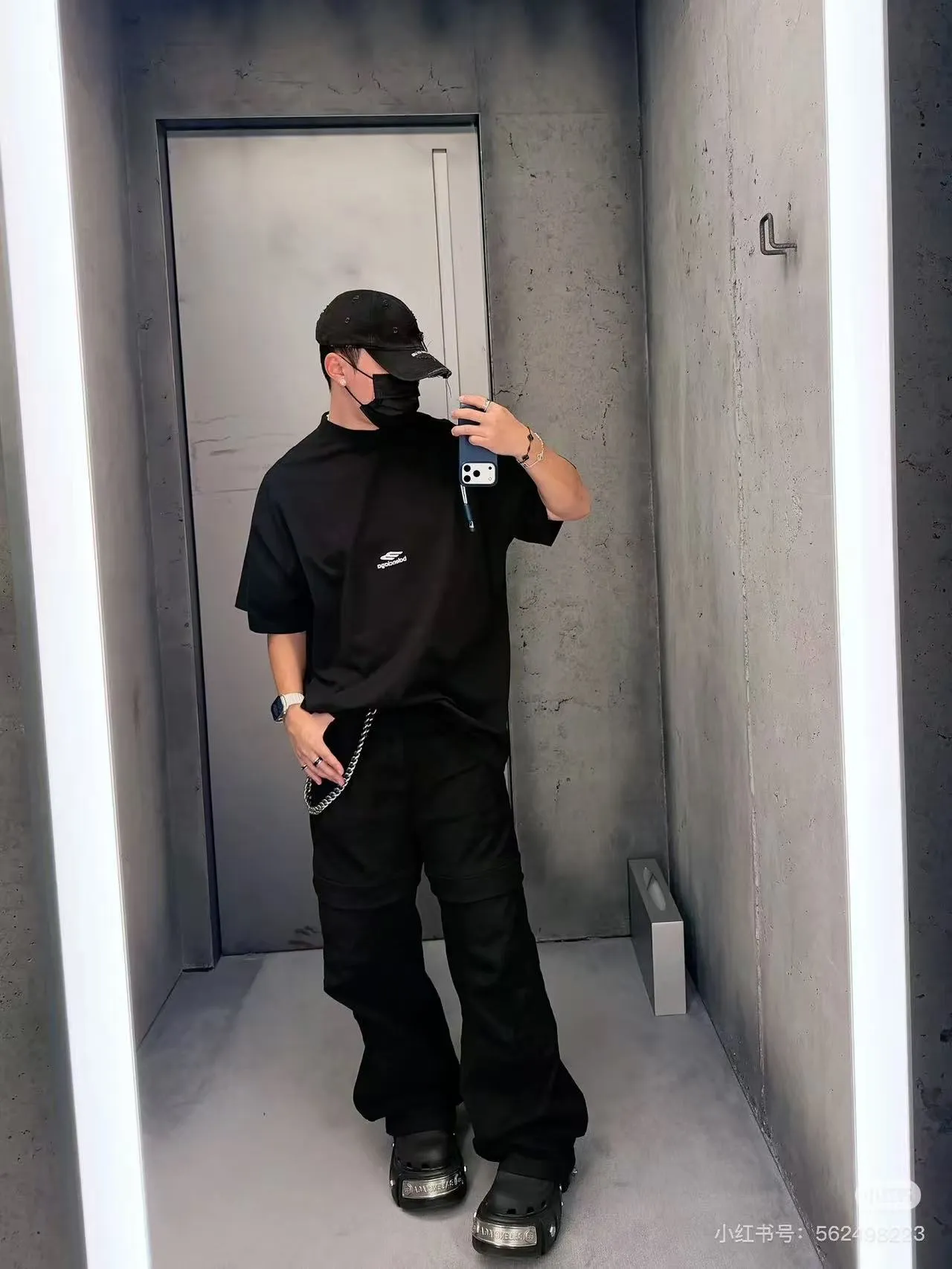 Model picture