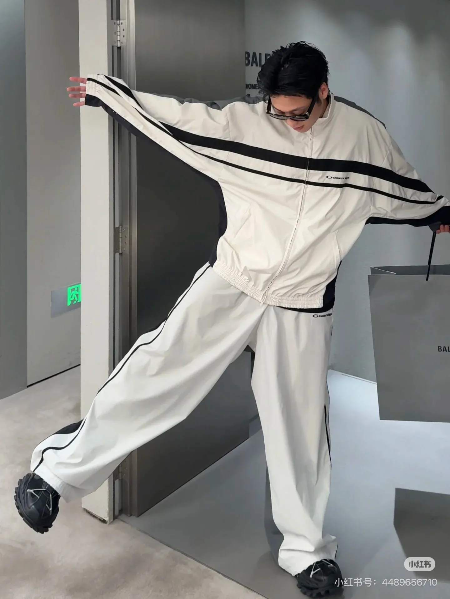 Model picture