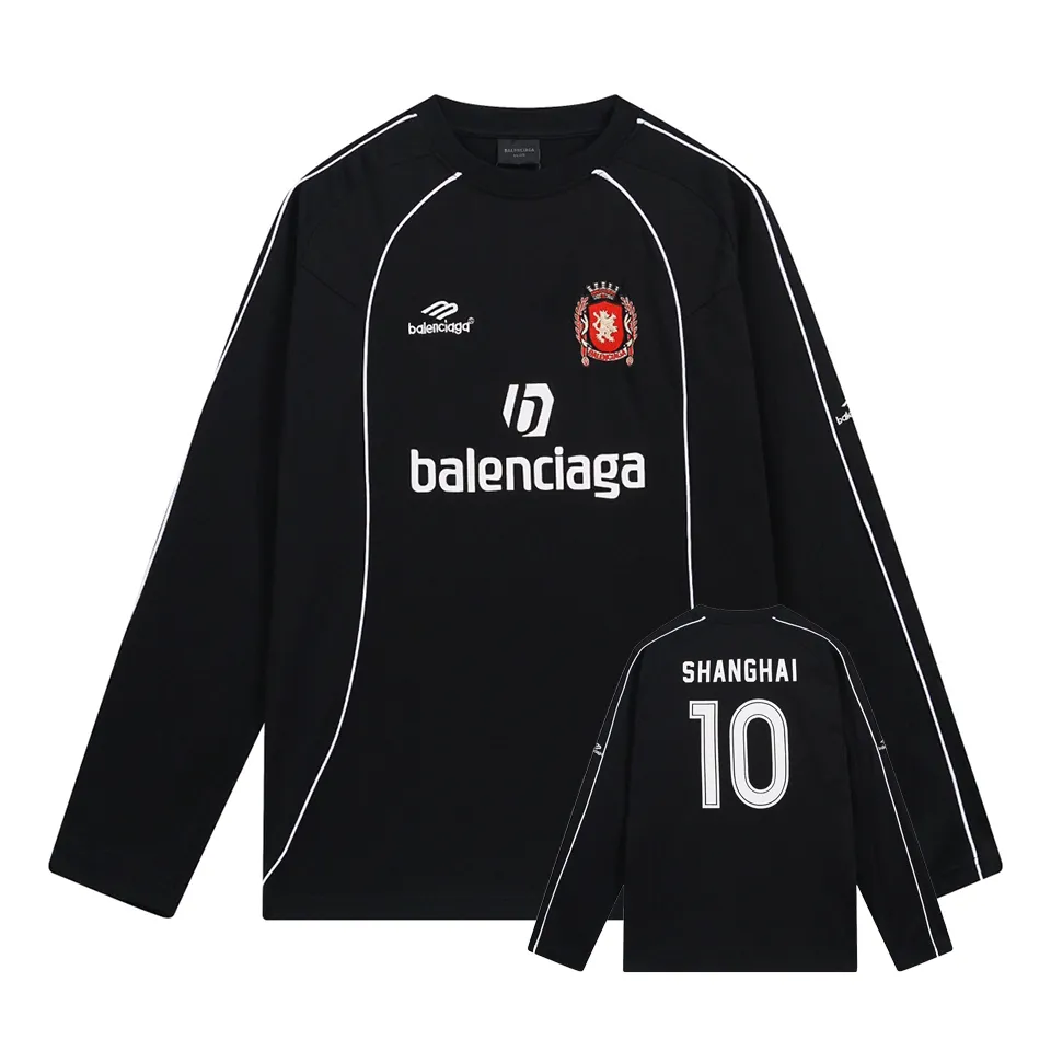 🅿️340 BALENCI*GA Paris Manchester United co-branded football No. 10 embroidery printed long sleeves, the fabric is made of Paris custom-woven and dyed double yarn pure cotton fabric. The weight is 280g. The thread is custom-woven and dyed without color difference. The front and rear panels use imported glue screen printing technology + the front and left sleeves use imported Tajima embroidery machine matt light heavy embroidery technology, two high-temperature shaping washes, os dropped shoulders, loose version, same style for men and women! ! -Color: black pink white red -SIZE: XS S M L style number 8606#