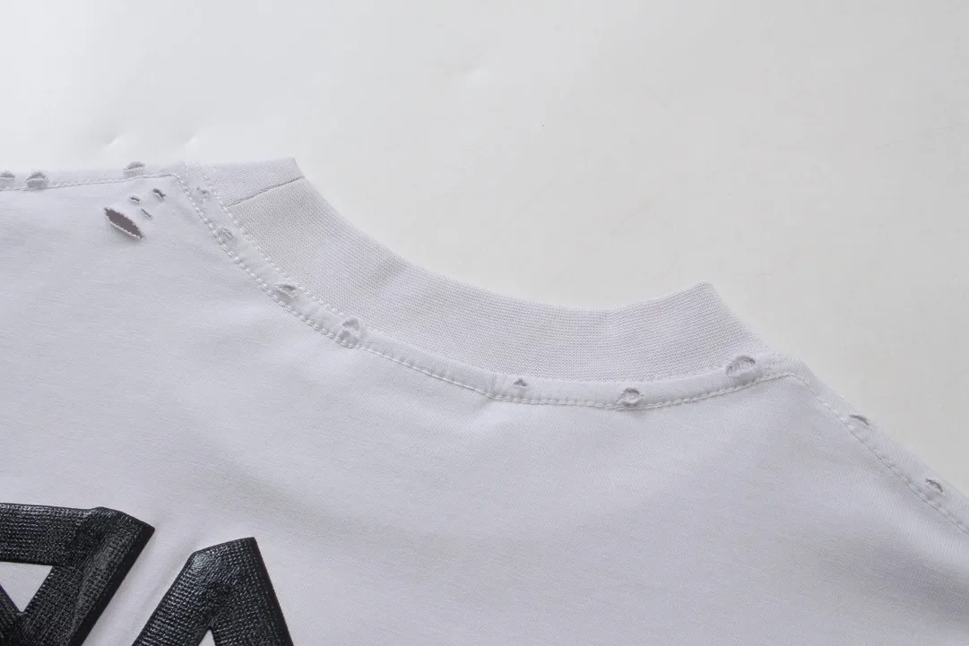 🅿️250 BALENCI*GA Paris tape series printed washed distressed long sleeves. The fabric is made of 280g Paris-specific double yarns*high weight 1:1 double yarn rib. The front and rear panels are made of imported Kornray machine direct-injection printing technology. Distressing + multi-position cutting and wear-making process. Two high-temperature shaping washes. os dropped shoulders and loose version. Same style for men and women -Color: off-white, iron gray, burgundy, green, black blue, fog blue -SIZE: XS S M L style number 8602#
