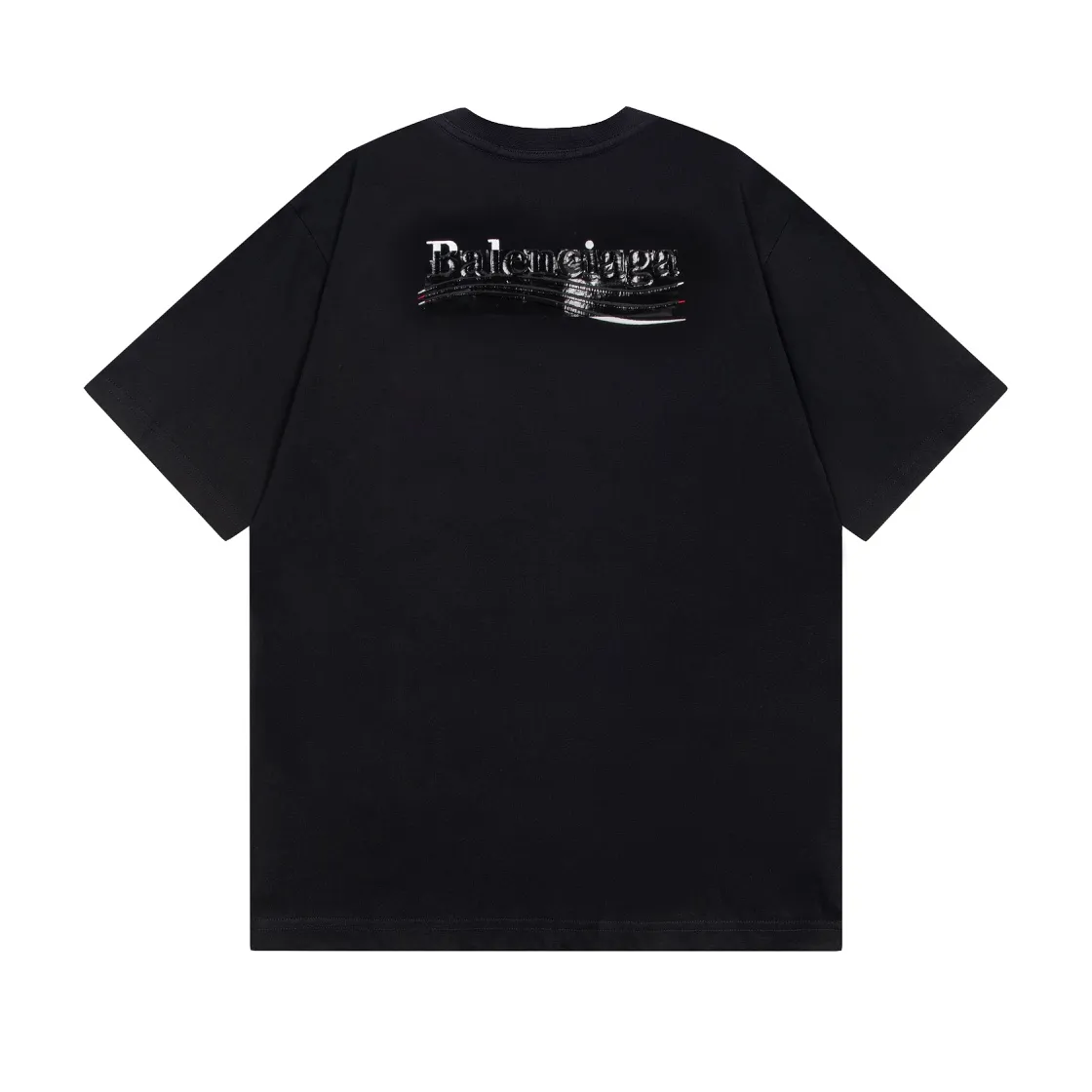 🅿️176 Detailed picture [Top version. Official website quality] BALENCI*GA/Paris#Classic. Coke embroidered black rubber short-sleeved T-shirt# The fabric is made of Paris ZP custom-woven and dyed cotton double yarn. Weighing 260 grams, the cloth surface is clean. The cloth pattern is clear, soft and comfortable. The color fastness is good. It is not easy to change color. The threads are dyed with no color difference. The classic pattern embroidery uses an imported embroidery machine, and the embroidery thread color is based on the original color. It is produced based on the pictures in the Jubie market. The letters are clear. The three-dimensional effect is strong. The embroidered flowers are laminated on the finished product. The version adopts OS loose shoulder design. Same style for men and women. Code: BL223008 Color: black, off-white, ash, red Size: XS S M L