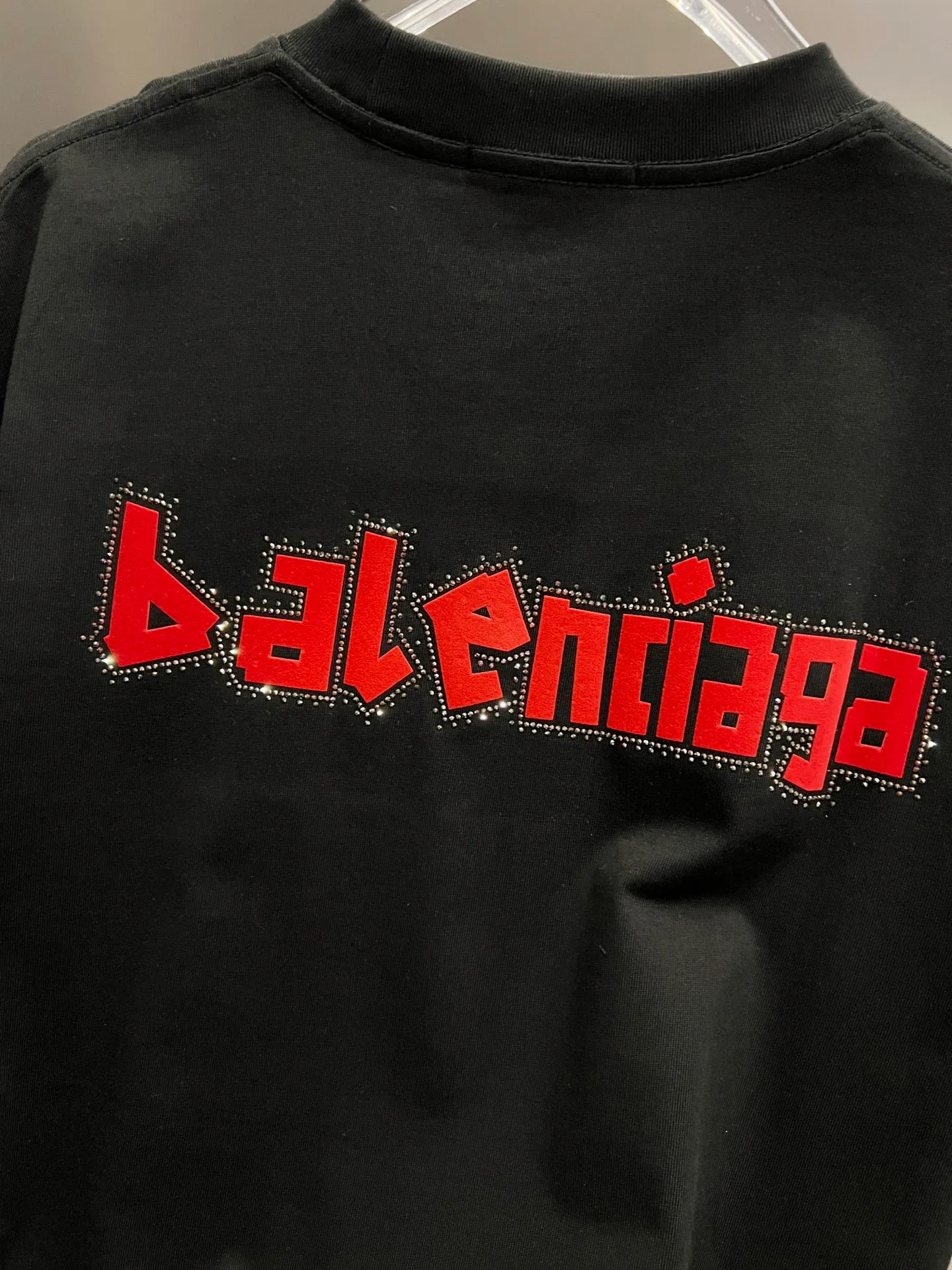 🅿️190 BAL Balenciaga 2025 autumn and winter new short-sleeved T-shirt, classic logo printing + hot diamond process, same style for men and women, loose version, S M L XL XXL, five sizes, color: black, white, Angora red
