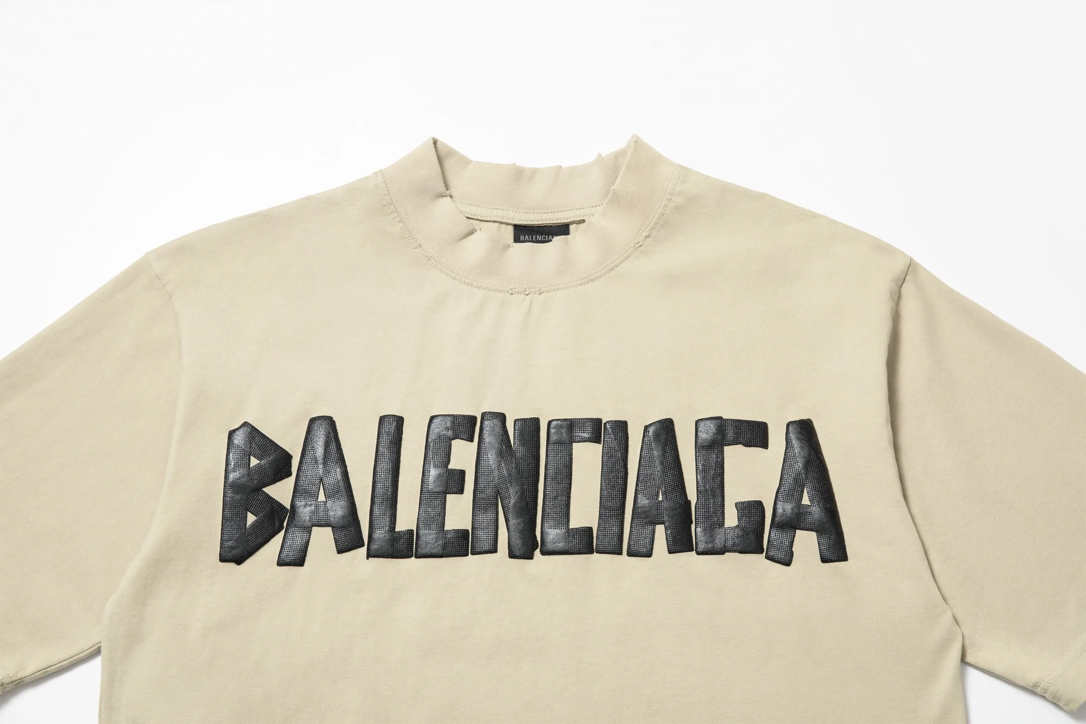 🅿️180 9110# Detailed picture Top version [[BALENCIA*GA] official website quality Paris new yellow tape bandage digital direct printing short-sleeved T-shirt OS version loose dropped shoulders Unisex style Fabric: 260g 100% cotton double yarn Process: front and rear digital direct printing Garment wash worn distressed fixed color Color: gray blue white washed blue burgundy green Black silver rose red khaki Size: XS S M L
