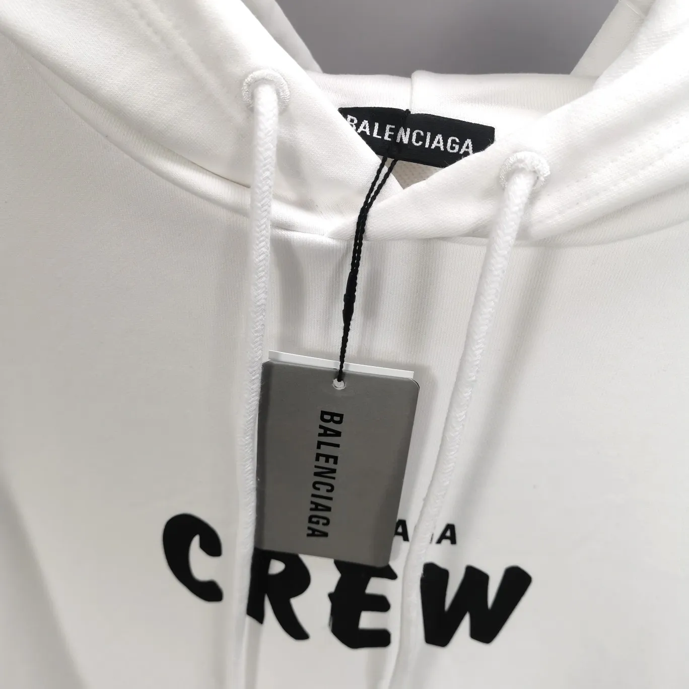 Supplementary details - the top tested version BALENCIAGA Balenciaga CREW staff limited to male and female couples star autumn and winter pure cotton hoodie sweatshirt hooded. As a Balenciaga 20th anniversary employee limited short-sleeve, full of Parisian feelings, highly recommended! ! The letters on the chest are also very simple and elegant, and the shape is super OS. The whole dress has been washed, and the 480g combed cotton terry fabric is very textured and you can touch it! High-definition imported glue and high-coverage screen printing on the chest, the dots are very precise. Color: Peach Pink Lemon Yellow Black White Size: XS-L P:430