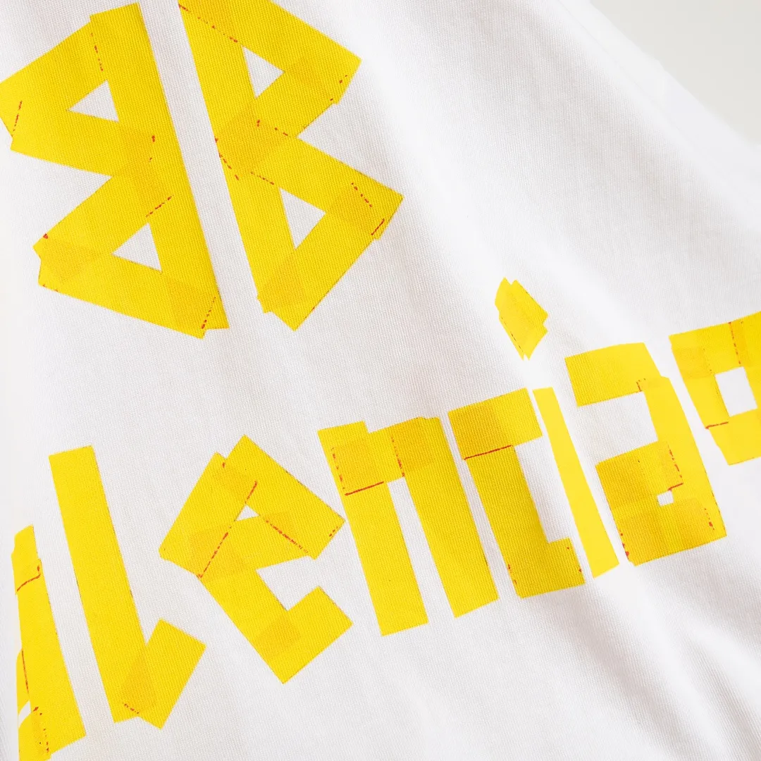 🅿️200 8110# Detailed picture Top version [[BALENCIA*GA] official website quality Paris new yellow tape digital direct spray long-sleeved T-shirt OS version Loose dropped shoulders Unisex fabric: 260g 100% cotton double yarn Process: front and rear digital direct spray Garment wash worn distressed fixed color solid Color: gray blue black white washed blue wine red green Size: XS S M L