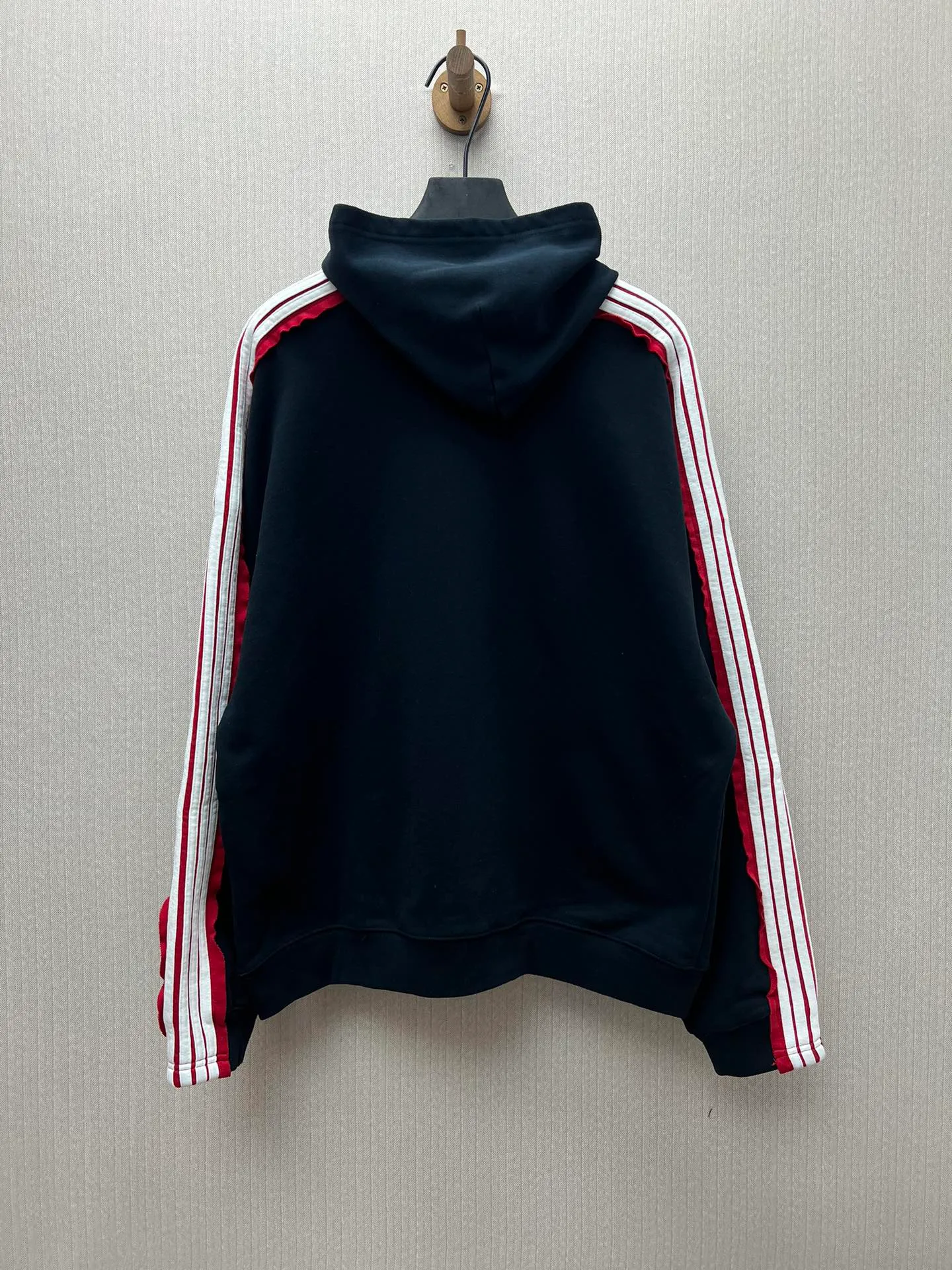 🅿️480 Paris 25ss new Unity Sports Icon Hoodie dropped shoulder sleeve hooded sweatshirt loose fit men's black code number: 0.1.2.3.