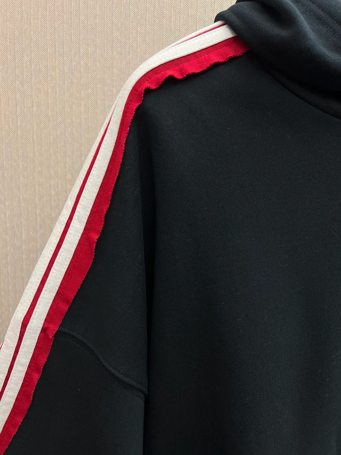 🅿️480 Paris 25ss new Unity Sports Icon Hoodie dropped shoulder sleeve hooded sweatshirt loose fit men's black code number: 0.1.2.3.