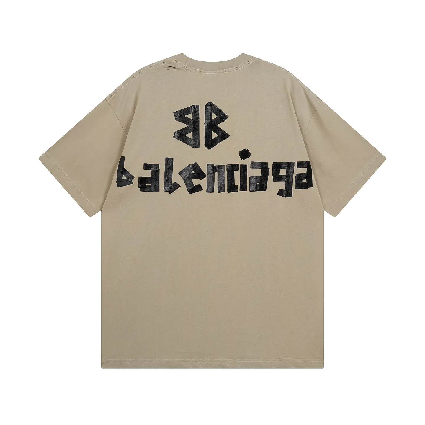 🅿️194 Actual pictures [Top version. Official website quality] BALENCI*GA/Paris. 25ss latest classic. Masking tape printing. Ready-to-wear washed and frayed short-sleeved T-shirt. Brick cabinet synchronization. The fabric is made of Paris ZP custom-woven and dyed 100% cotton double yarn compact cotton. The weight is 260 grams, the cloth surface is clean. The cloth pattern is clear, soft and comfortable, and the thread is dyed with no color difference. The classic pattern is printed with environmentally friendly imported materials, and the tape pattern is glued. The letters are clear and the effect is three-dimensional. Restored brick cabinet. The garments were washed and aged, and polished by many hands. Produced by ultra-heavy craftsmanship, the market currency is very different, welcome to compare. The version adopts OS loose shoulder design. The same style for men and women. Code: BL253383 Color: black blue, plum red, khaki Size: XS S M L