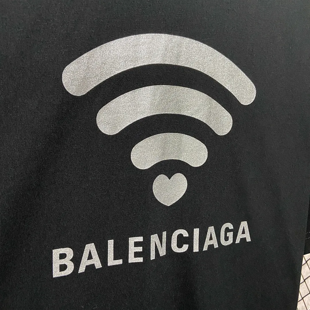🅿️160 9137# Actual photo Top version [[BALENCIA*GA] official website quality Paris new classic LOGO past collection printed short-sleeved T-shirt OS version Loose shoulder Unisex fabric: 260 grams 100% cotton double yarn Technology: front and back printing Garment washing Shape solid color Color: black white Size: XS S M L