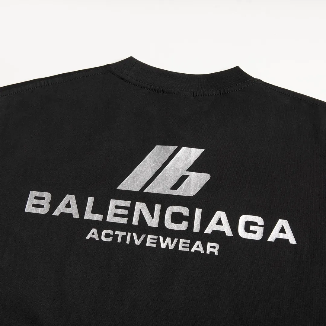 🅿️160 9101# Detailed picture Top version [BALENCIA*GA] Official website quality Paris new classic front and rear reflective printed T-shirt OS version Loose dropped shoulders Unisex style Fabric: 260g 100% cotton double yarn Technology: Front and back reflective printing Garment wash Shaping Solid color Color: Black White Size: XS S M L
