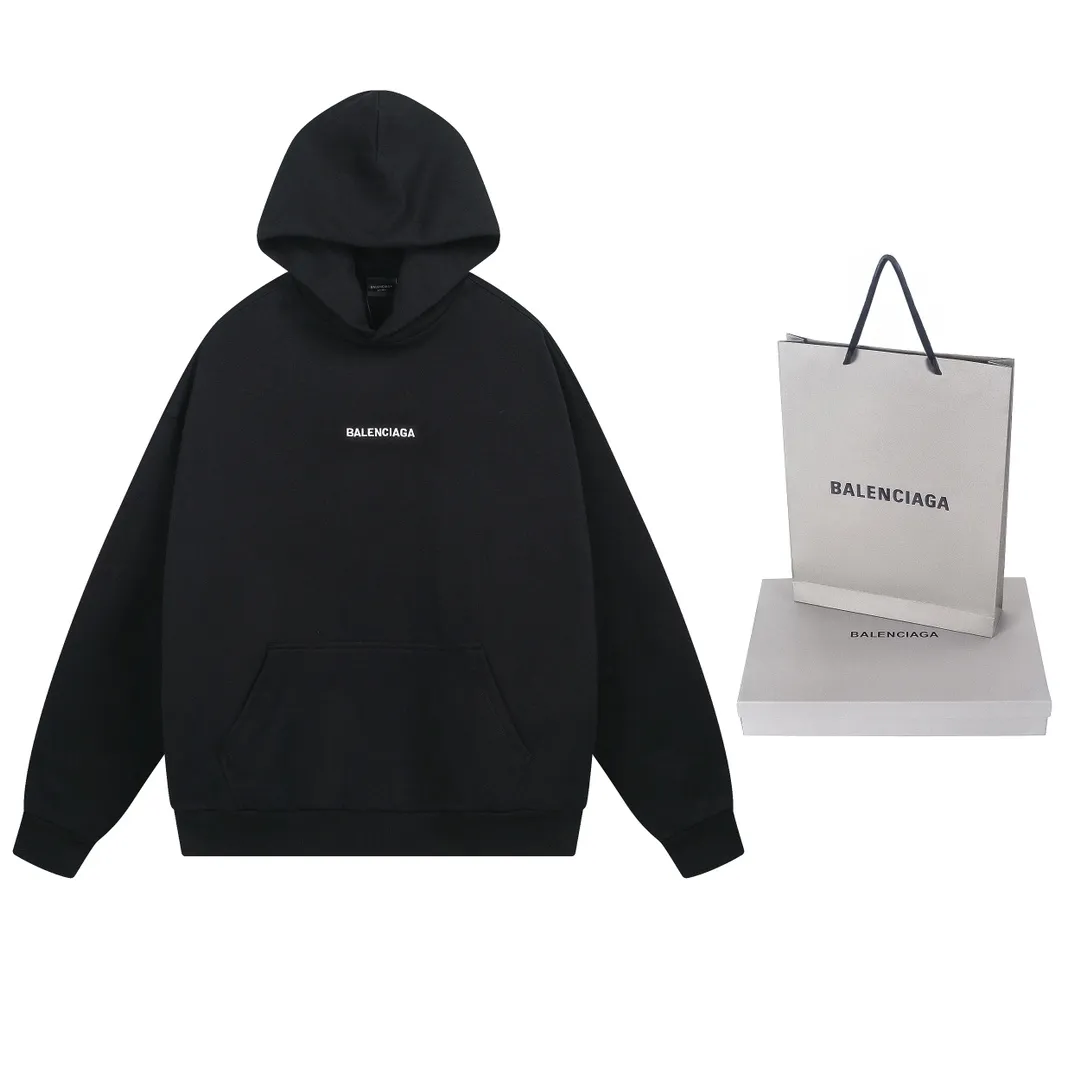🅿️300 Detailed picture [Top version. Official website quality] BALENCI*GA/Paris#Classic model. Classic LOGO letter embroidered long-sleeved hooded sweatshirt on the front and back. 2024 autumn and winter brick cabinet synchronization.                       The fabric is made of Paris ZP custom-woven and dyed cotton double yarn David coat. The weight is 450 grams. The cloth surface is clean. The cloth pattern is clear, soft and comfortable. The threads are dyed with no color difference. The classic letters are embroidered with an imported Tajima embroidery machine. The letters are clear and the effect is three-dimensional, restoring the brick cabinet. The version adopts the OS loose shoulder style. The same style for men and women. Coding: BL238039 Color: black, ash, purple, khaki, off-white Size: XS S M L