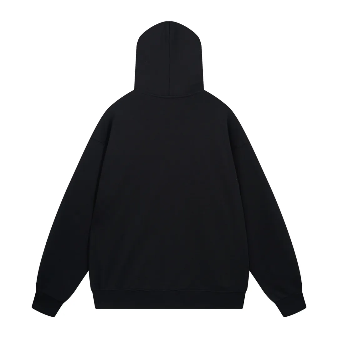 🅿️300 Detailed picture [Top version. Official website quality] BALENCI*GA/Paris. Classic style. BALENCI*GA#phantom BB direct-printed hooded sweatshirt. Brick cabinet synchronization. The fabric is made of Paris ZP custom-woven and dyed cotton sweatshirt. The weight is 450 grams. The cloth surface is clean. The cloth pattern is clear, soft and comfortable. The threads are woven and dyed with no color difference. The classic pattern is printed with Kornit direct-injection printing, which has no hand feel and has a three-dimensional effect that restores the brick cabinet. The version adopts OS loose shoulder design. Same style for men and women. Coding: BL238060 Color: black. White. Size: XS S M L