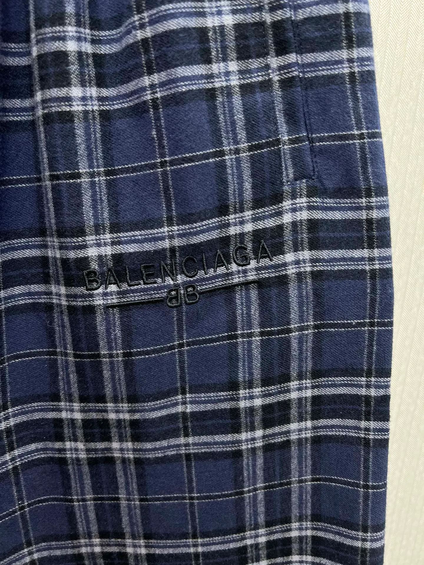 🅿️500 Paris 25ss new BAGGY trousers Navy blue and gray plaid flannel Baggy trousers High version Size: S.M.L.