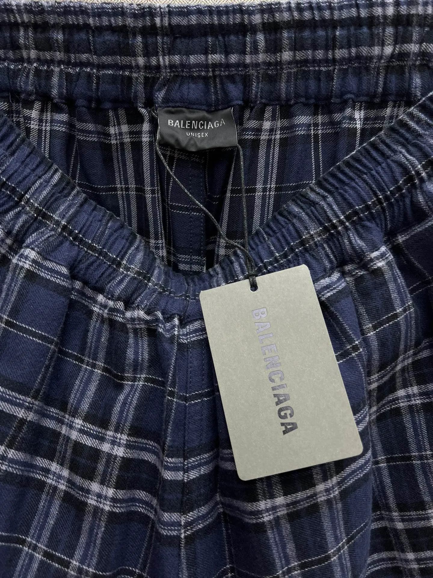 🅿️500 Paris 25ss new BAGGY trousers Navy blue and gray plaid flannel Baggy trousers High version Size: S.M.L.