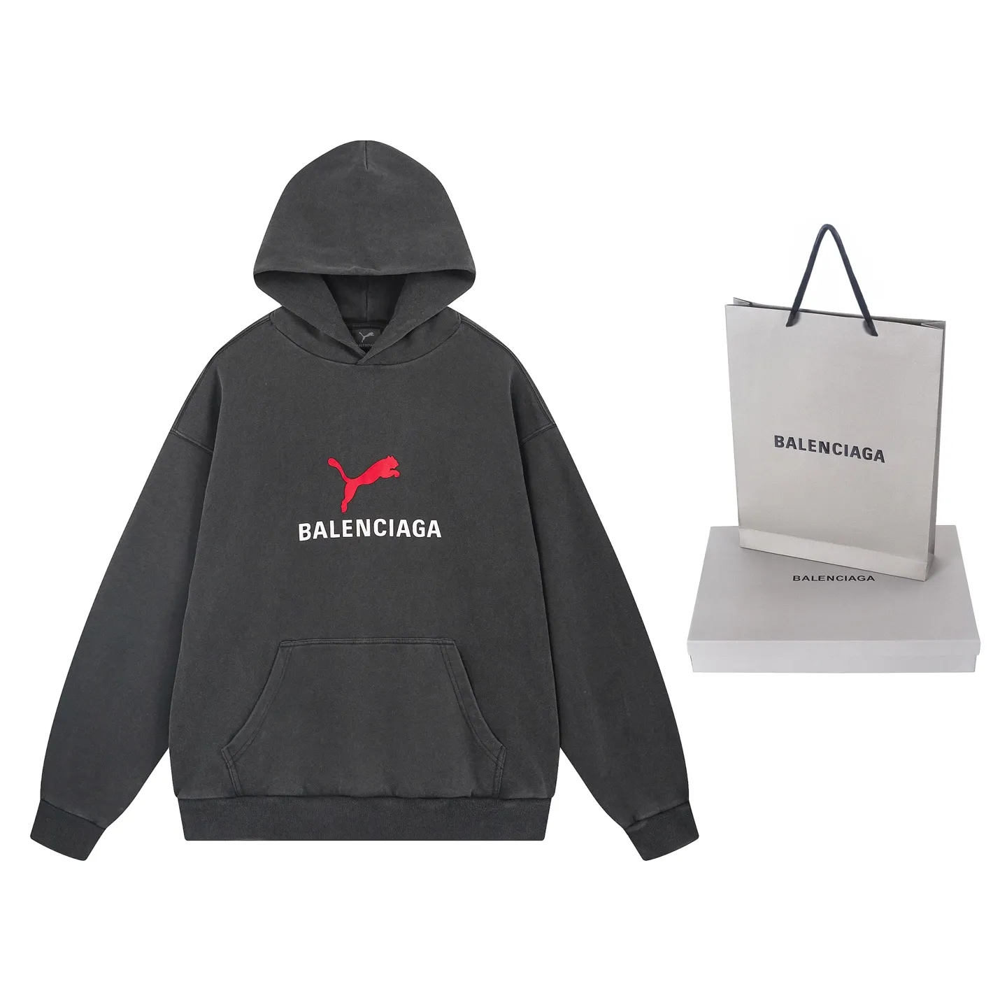 🅿️330 real photos [Top version. Official website quality] BALENCI*GA/26 new model. Paris co-branded puma series front printed washed hooded sweatshirt. SS26 latest model. Research and development at the first time, different market currencies. Comparisons welcome. The fabric is made of Paris ZP custom-woven and dyed cotton sweatshirt. Weighing 460 grams, the cloth surface is clean. The cloth pattern is clear, soft and comfortable. The threads are dyed with no color difference. The printing uses environmentally friendly imported rubber paddles, with clear letters and no burrs. Strong three-dimensional effect. Garment washing water. Jubie market currency. Welcome to compare. The version adopts OS loose shoulder design. Same style for men and women. Code: BL259920 Color: washed black, Size: XS S M L