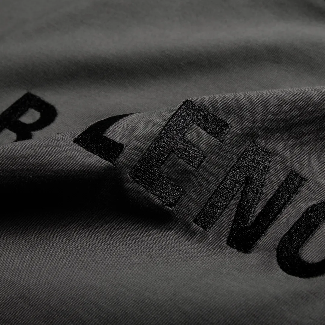 🅿️160 9102# Detailed picture Top version [[BALENCIA*GA] official website quality Paris new classic letter LOGO front and back embroidered short-sleeved T-shirt OS version loose dropped shoulders Unisex fabric: 260 grams 100% cotton double yarn Technology: front and back embroidery Garment washing Shape solid color Color: black white gray red Size: XS S M L