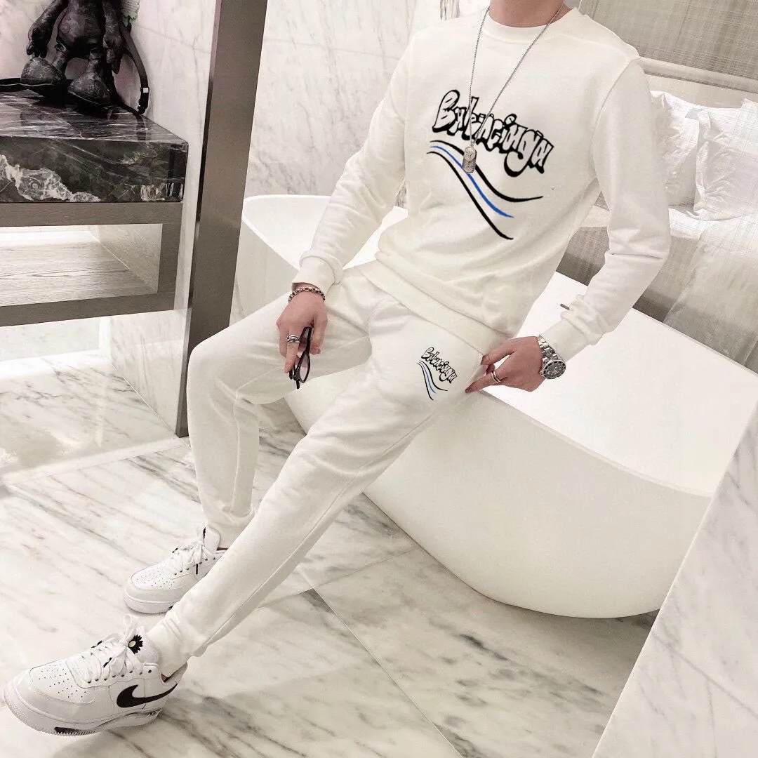 🅿️380 [BALENCIAGA] (Gospel for Fatty) hot-selling suit is coming. Focus on the original version of the official website. 2025 new hot-selling sweatshirt suit. The original order is the best. 🇭🇰The meticulous work of top designers. It has a fitting and perfect upper body effect. 100% natural high-quality Roman cotton, close-fitting comfort, noble and elegant! Original hardware embodies elegance and nobility! Counter size: M-5XL (maximum wear up to 220 pounds)