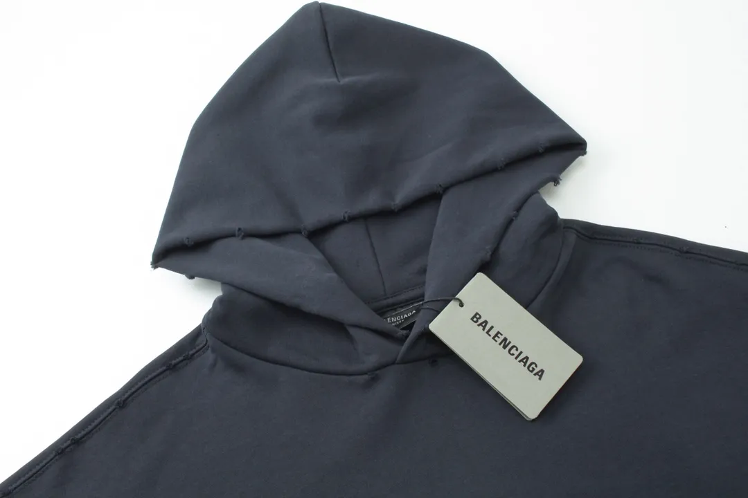 🅿️330 detailed pictures [Top version. Official website quality] BALENCI*GA/Paris BALENCI*GA#2024 latest model, classic letter LOGO graffiti. Toothbrush embroidery ready-to-wear distressed hooded sweatshirt. Brick cabinet synchronization. Genuine products are developed and developed in the first time. Welcome to compare! The fabric is made of Paris ZP custom-woven and dyed cotton sweatshirt. The weight is 450 grams. The cloth surface is clean. The cloth pattern is clear. It is soft and comfortable. It has good color fastness and is not easy to change color. The threads are woven and dyed with no color difference. The embroidery is done using imported Tajima embroidery machines. Over 10W needlework and extremely complex craftsmanship. The effect is three-dimensional and the lines are clear. No rough edges and lines. Ultra-high-tech embroidery. The hand-painted worn-out effect of ready-made garments. The version adopts OS loose shoulder design. Same style for men and women. Code: BL238030 Color: Dark blue gray. Floral gray. Washed blue Size: XS S M L