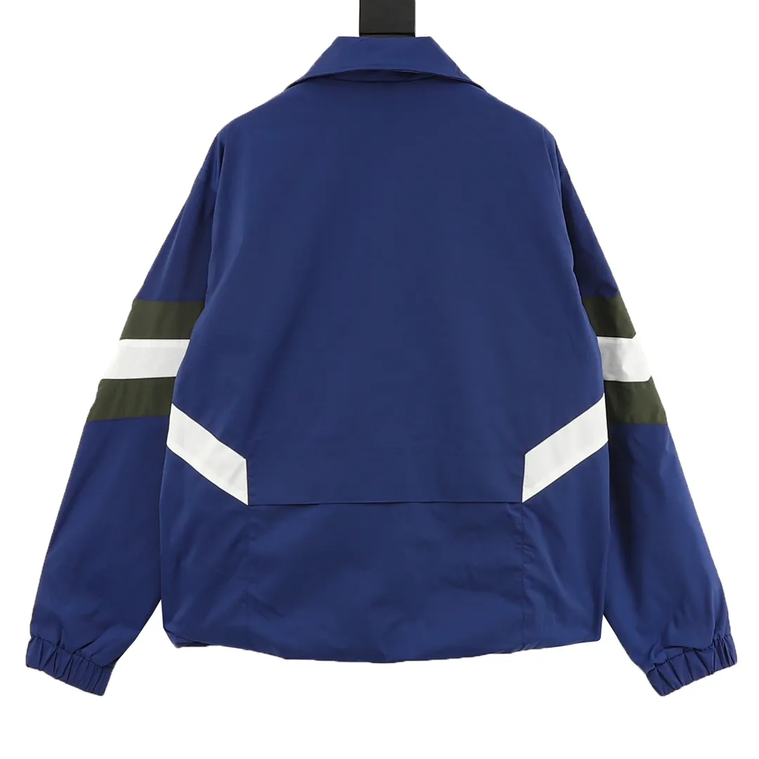 🅿️570 Balenciaga/Balenciaga spliced logo jacket is made of customized matt Taslan professional fabric, plus three-proof coating process, Teflon anti-fouling treatment, anti-oil stain and easy to clean, polyester high-density bird's eye mesh lining, three-dimensional circulation breathable structure, quick moisture export, anti-static treatment, more comfortable to wear in autumn and winter, imported environmentally friendly glue screen printing, custom hardware zipper double puller LOGO, custom accessories three labels Size: XS-L