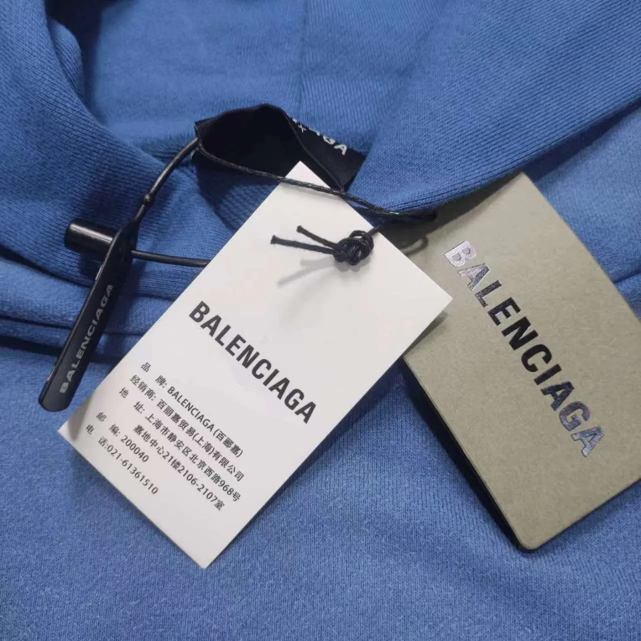 Top tested version - BALENCIAGA - Paris' new gradient color series, hooded sweatshirt with embroidered letter logo on the front and back, exclusive logo letter pattern on the front and back, heavy craftsmanship, simple but not simple, original development of custom-woven fabrics, using a specific weight of 480g, process washing treatment, spray horse process, not easy to deform, soft texture, full of thickness, highly restored, imported Tajima machine heavy industry high-density embroidery on the chest, fine embroidery, three-dimensional effect, clear lines, no rough edges and miscellaneous threads Ultra-high craftsmanship embroidery, very high fullness, obvious concave and convex texture, OS dropped shoulders, loose version, same style for men and women, color: lavender, gradient blue, size: XS--L P:480