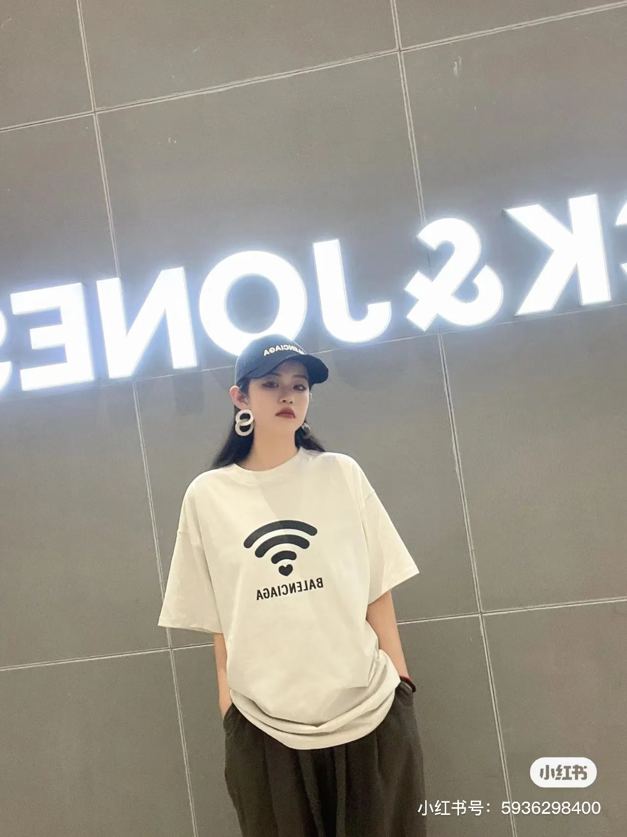 Model picture