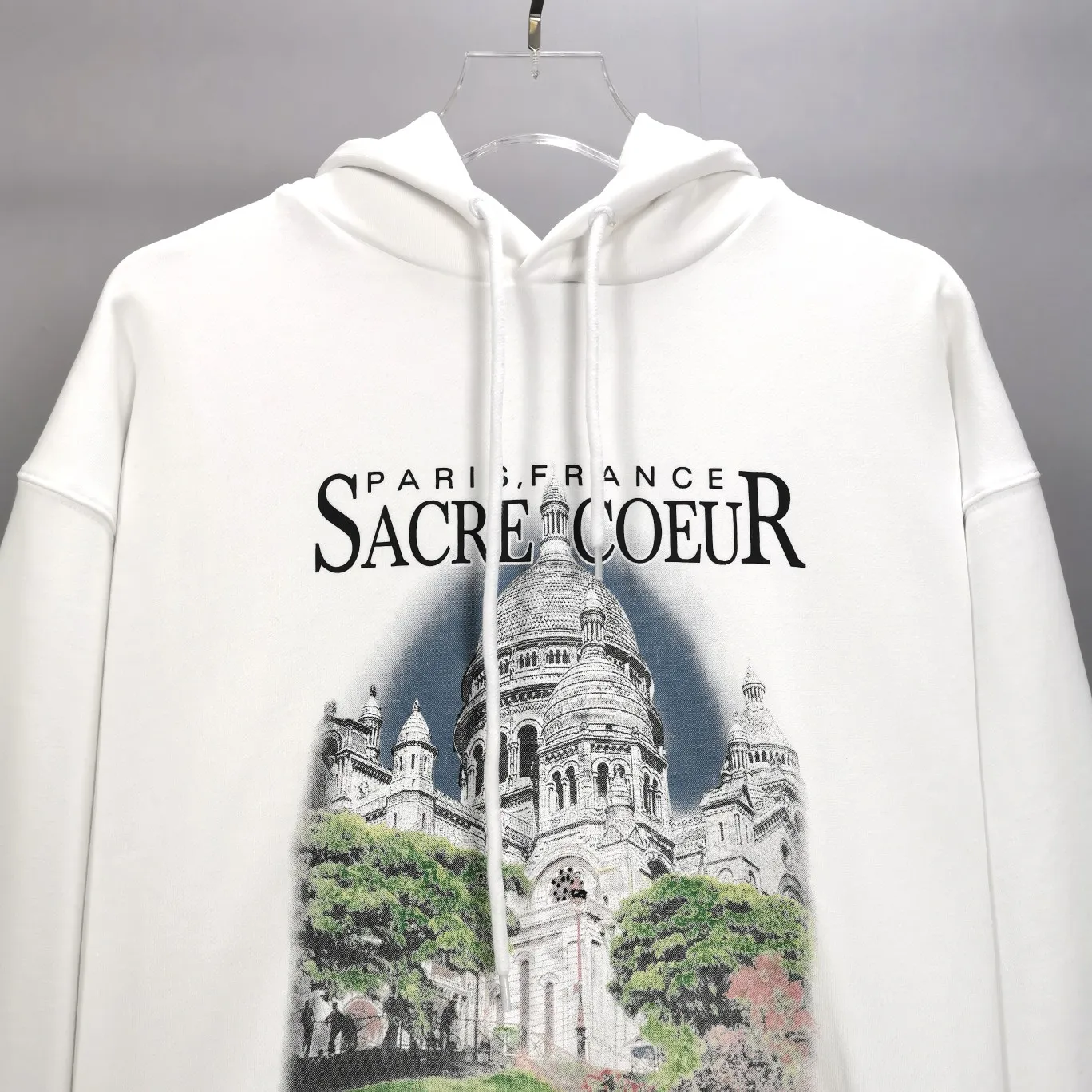Supplementary details on the chest - the top proven version of BALENCIAGA Balenciaga Sacred Heart Cathedral Garden Notre Dame Castle Loose cotton men and women couples the same autumn and winter pure cotton hoodie hooded sweatshirt top quality, each piece has been garment washed. The printing process adopts Kornit Digital 7-color direct printing, which restores the picture quality in high definition. People, trees and buildings are clearly visible and layered. Letter printing details are processed without tooth edges! The cost of front and back printing is enough to buy a box of good cigarettes. Details are as shown in the picture, all products are visually photographed without any modification! The fabric is made of 480g combed cotton terry fabric, which is heavy-weight and has a full drape. The most important thing is that while ensuring the weight, it can also effectively exert its breathable and breathable effect! Exclusive quality shipment Original fabric Self-adhesive coding Counter tag Size: XS-L Color: Black White P: 480