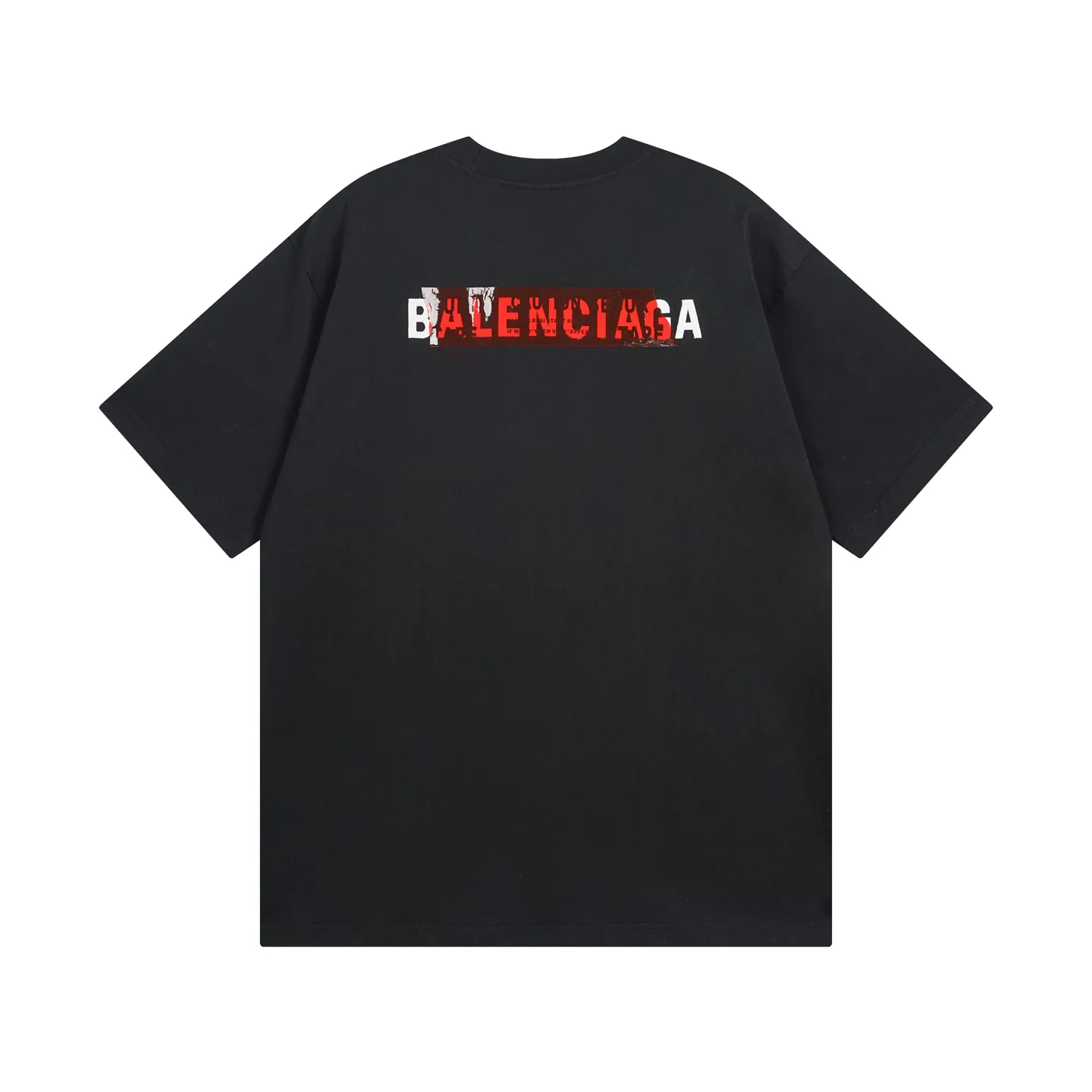 🅿️196 Actual pictures [Top version. Official website quality] BALENCI*GA/Paris #2025 new style front and rear letter LOGO embroidered tape taped short-sleeved T-shirt, full of design. Welcome to compare. The fabric is made of Paris ZP custom-woven and dyed cotton double yarn, weight 260 grams, clean cloth surface, clear cloth pattern, soft and comfortable. The threads are dyed with no color difference. The classic letter LOGO is embroidered with imported Tajima embroidery machine. The tape is stamped with imported transparent glue. The effect is three-dimensional. Restore the brick cabinet, adopt the OS loose shoulder version. Same style for men and women. Code: BL253662 Color: black, sky blue, white, floral gray Size: XS S M L