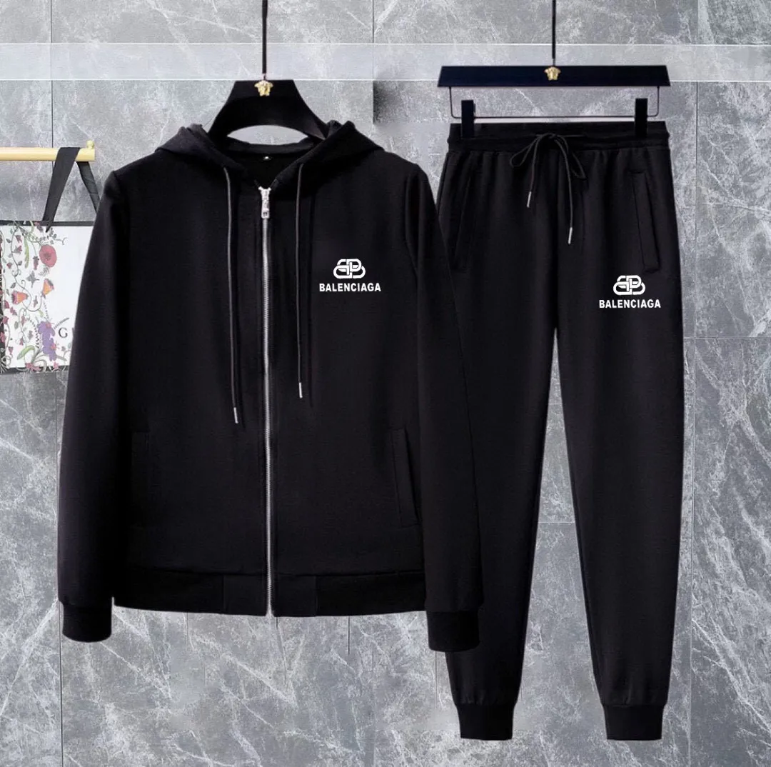 🅿️420 [BALENCIAGA] (Gospel for Fatty) hot-selling suit is coming. Focus on the original version of the official website. 2025 new hot-selling cardigan and sweatshirt suit. The original order is hard to buy🇭🇰. It is the meticulous work of top designers. It has a fitting and perfect upper body effect. All-natural high-quality Roman cotton 100%, close-fitting comfort, noble and elegant! Original hardware embodies elegance and nobility! Counter size: M-5XL (maximum wear up to 220 pounds)