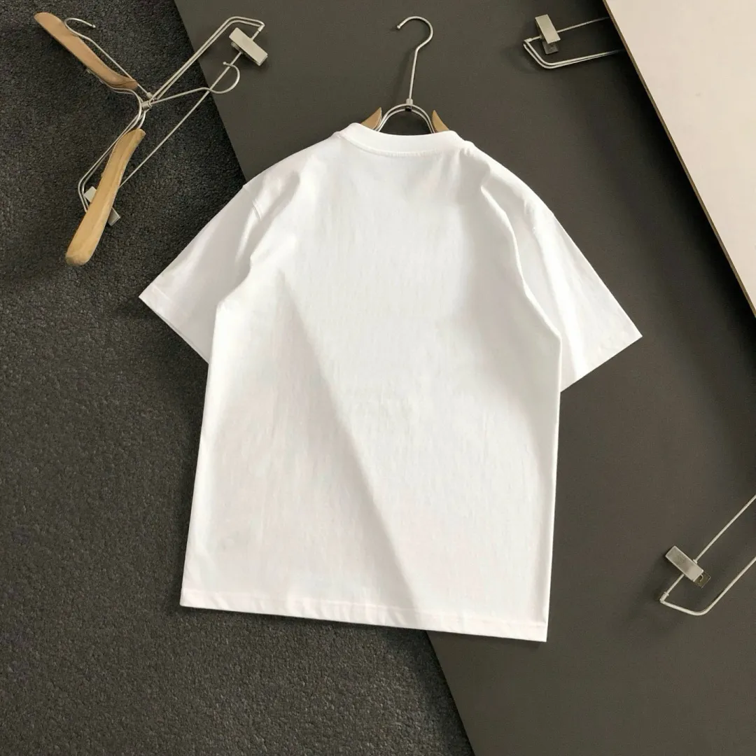 🅿️180 Balenciaga 2025SS spring and summer latest round neck fashionable short-sleeved T-shirt, official website synchronization, pure cotton fabric at the counter! Comfortable against the skin, durable and easy to wear, classic and simple logo design, meticulous original craftsmanship, a must-have item for handsome men, size M-XXXL