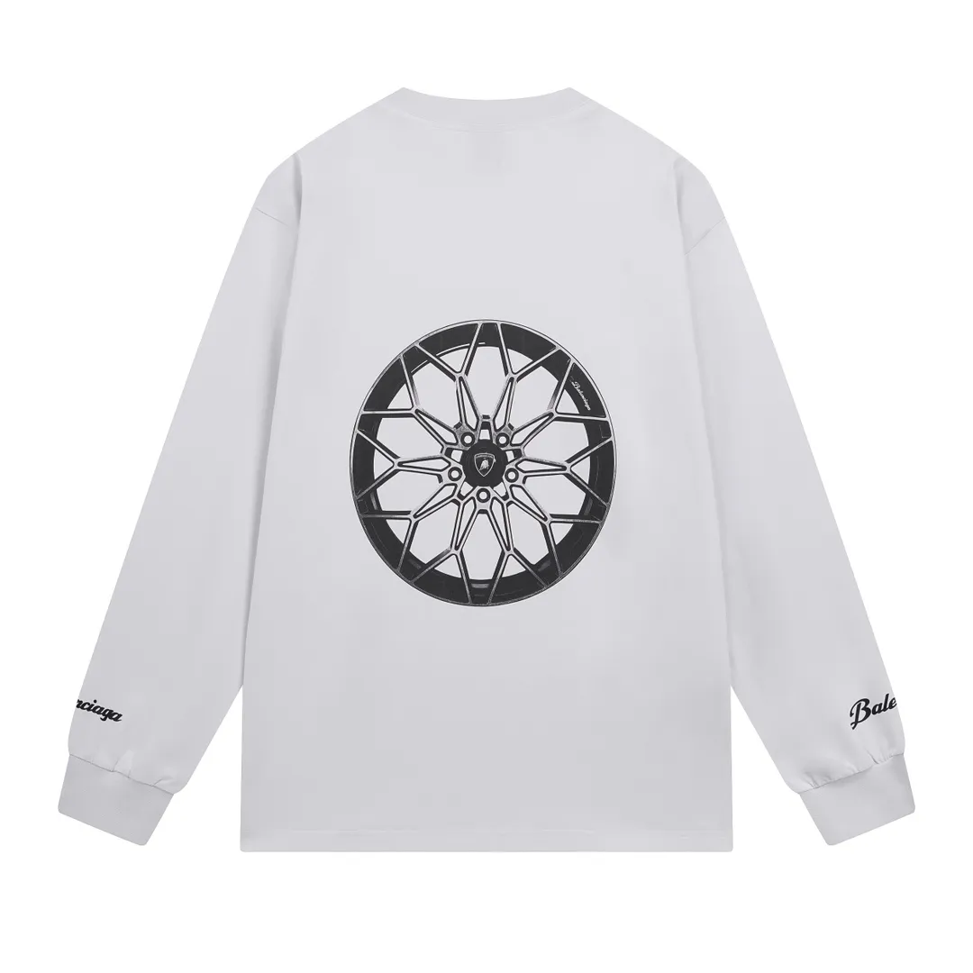 🅿️280 BALENCI*GA Paris co-branded Lamborghini Lamborghini front and back long-sleeved T-shirt with direct-injection printing on the left and right sleeves. The printing is done by computer direct-injection. The letters are clear and the effect is three-dimensional. Exclusively woven and dyed 280g fabric. Threads are dyed in the same cylinder with zero color difference. The version adopts OS loose off-shoulder version. Welcome to compare. Same style for men and women -Color: white gray black -SIZE: Xs S M L Style number 8537#
