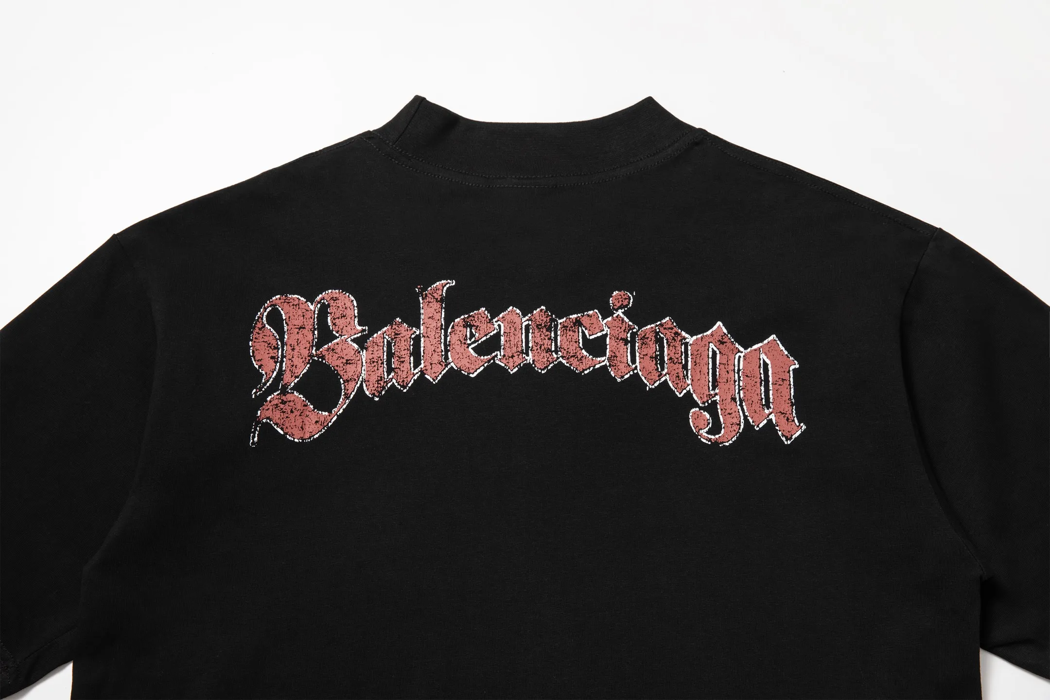 🅿️190 9208# Detailed picture Top version [[BALENCIA*GA] official website quality Paris new front and back letter badge icon LOGO printed short-sleeved T-shirt OS version Loose dropped shoulders Unisex style Fabric: 260 grams 100% cotton double yarn Technology: front and rear digital direct printing Garment washing Shape solid color Color: black off-white Size: XS S M L