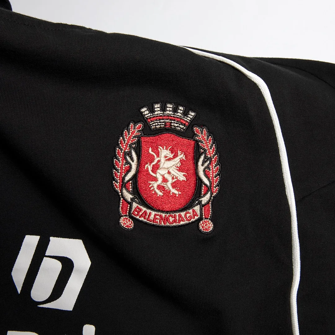🅿️250 8151# Detailed picture Top version [[BALENCIA*GA] official website quality Paris new joint football jersey long-sleeved T-shirt OS version Loose dropped shoulders Unisex fabric: 260g 100% cotton double yarn Process: front and rear panel printing front panel embroidery garment wash shaping solid color Color: black white pink red fluorescent yellow Size: XS S M L