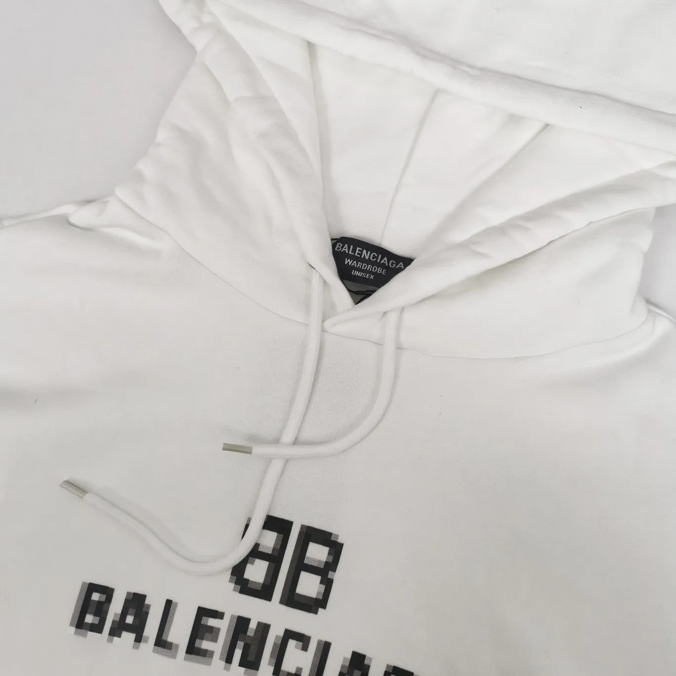 Spring and Autumn top proven version Balenciaga 22S early spring new fashion hole phantom mosaic blurred letters loose pure cotton hoodie sweatshirt. The fabric is made of 520g composite crystal velvet, the fabric density is extremely high, the chest is printed with digital direct injection, the fuzzy mathematical pattern is dizzy effect, and the hazy gradient phantom printing of the English "Balenciaga" on the chest is restored without any difference. The intercalated gray is a yarn-dyed fabric, and the yarn is dyed first and then woven. Feel free to compare.  Color: Black White Size: XS-L P: 460