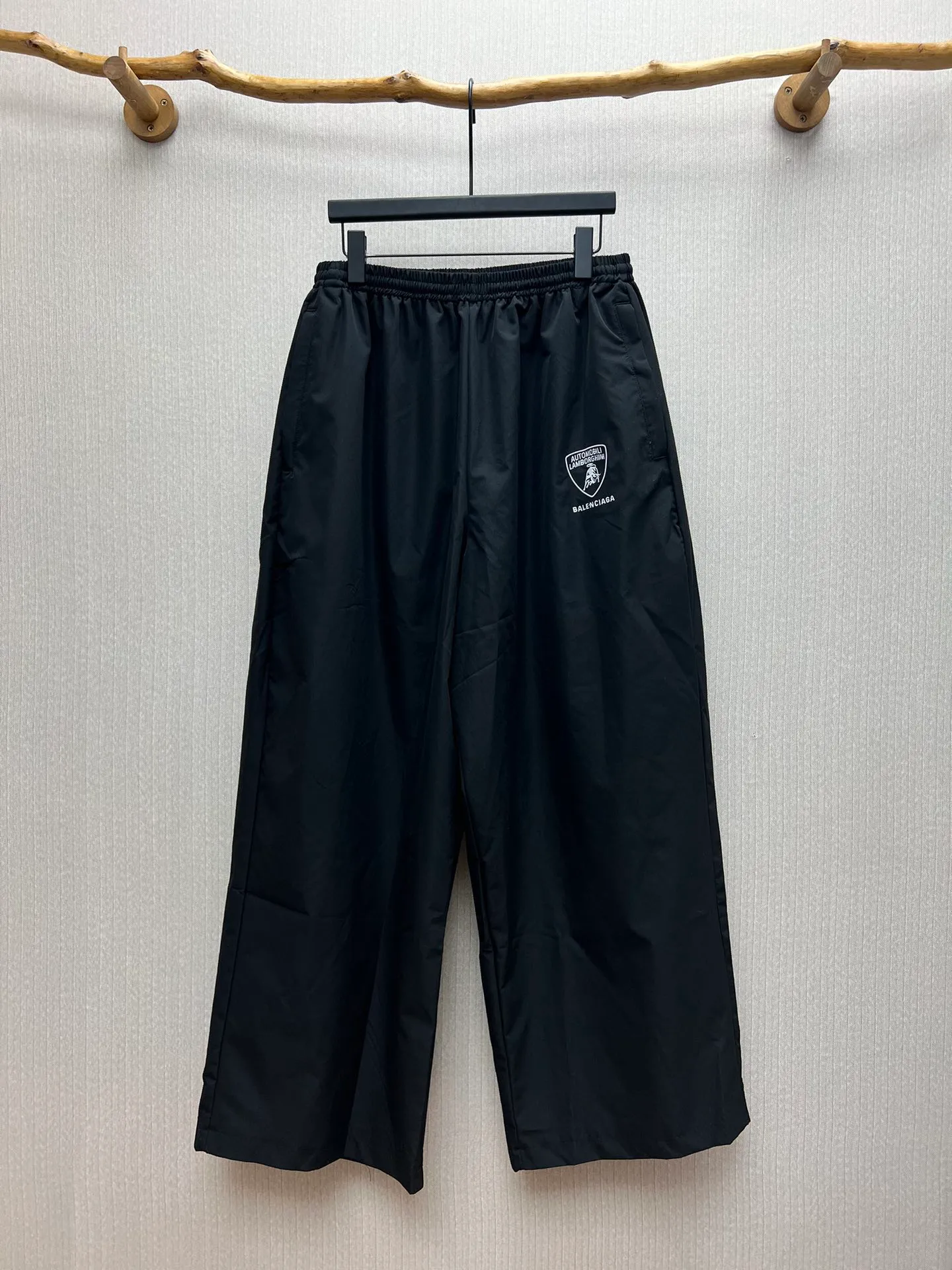 🅿️510 Paris 25ss new Balenciaga x Automobili Lamborghini joint model Lamborghini mid-waist elastic belt casual pants loose fit men's black code number: 42.44.46.