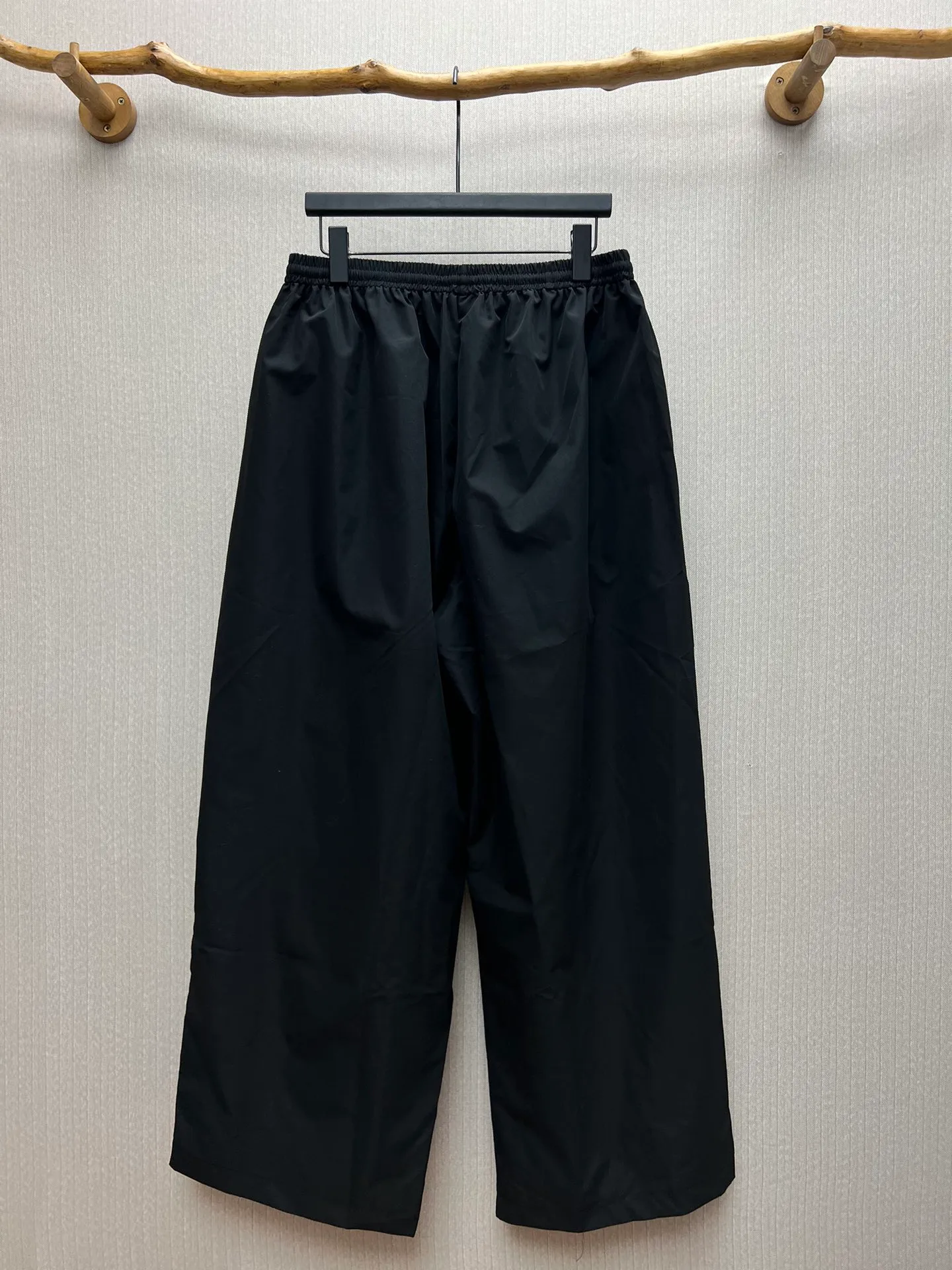 🅿️510 Paris 25ss new Balenciaga x Automobili Lamborghini joint model Lamborghini mid-waist elastic belt casual pants loose fit men's black code number: 42.44.46.