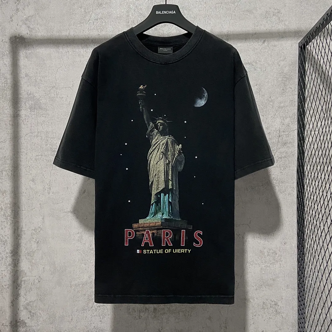 🅿️180 9112# Actual photo top version [[BALENCIA*GA] official website quality Paris new Statue of Liberty catwalk style short-sleeved T-shirt OS version loose dropped shoulders Unisex style Fabric: 260g 100% cotton double yarn Technology: front digital direct printing Garment wash worn distressed fixed color Color: washed black white Size: XS S M L